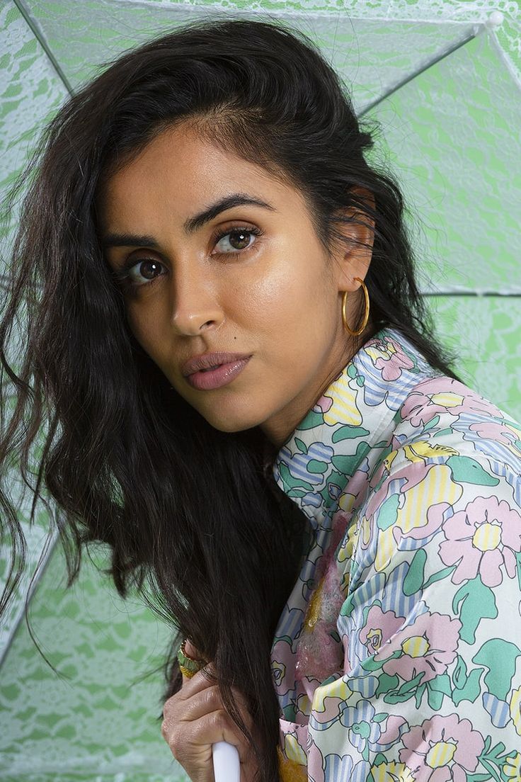 736x1104 Picture of Parveen Kaur