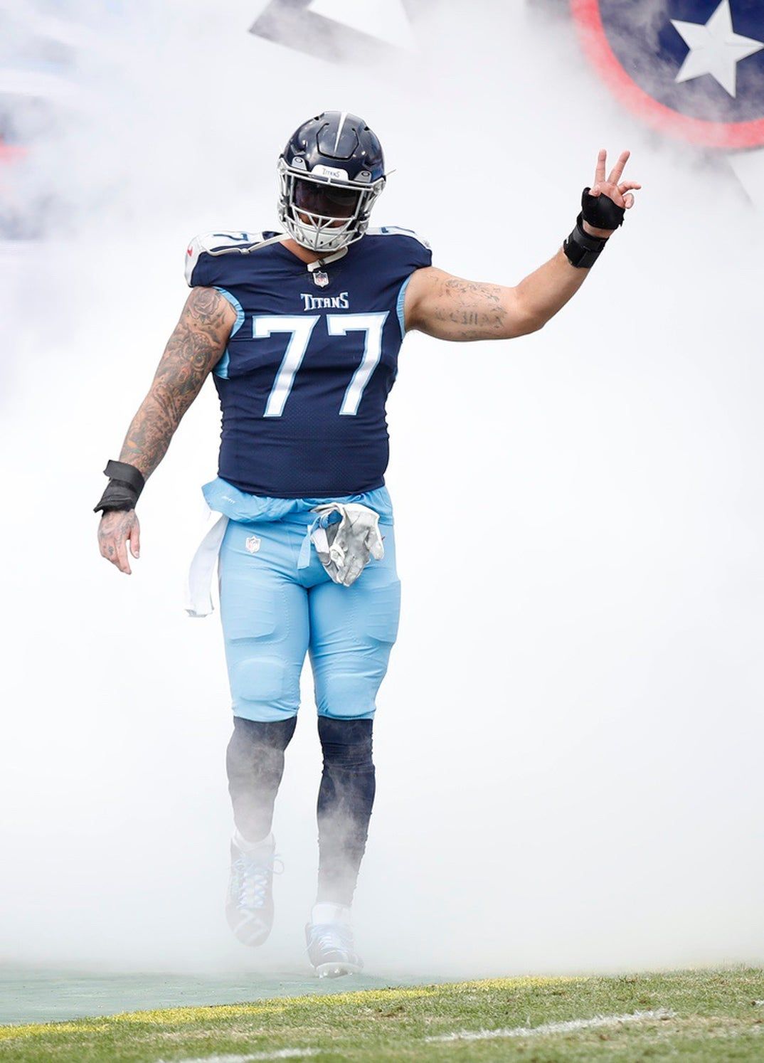 1074x1494 Taylor Lewan On The Field