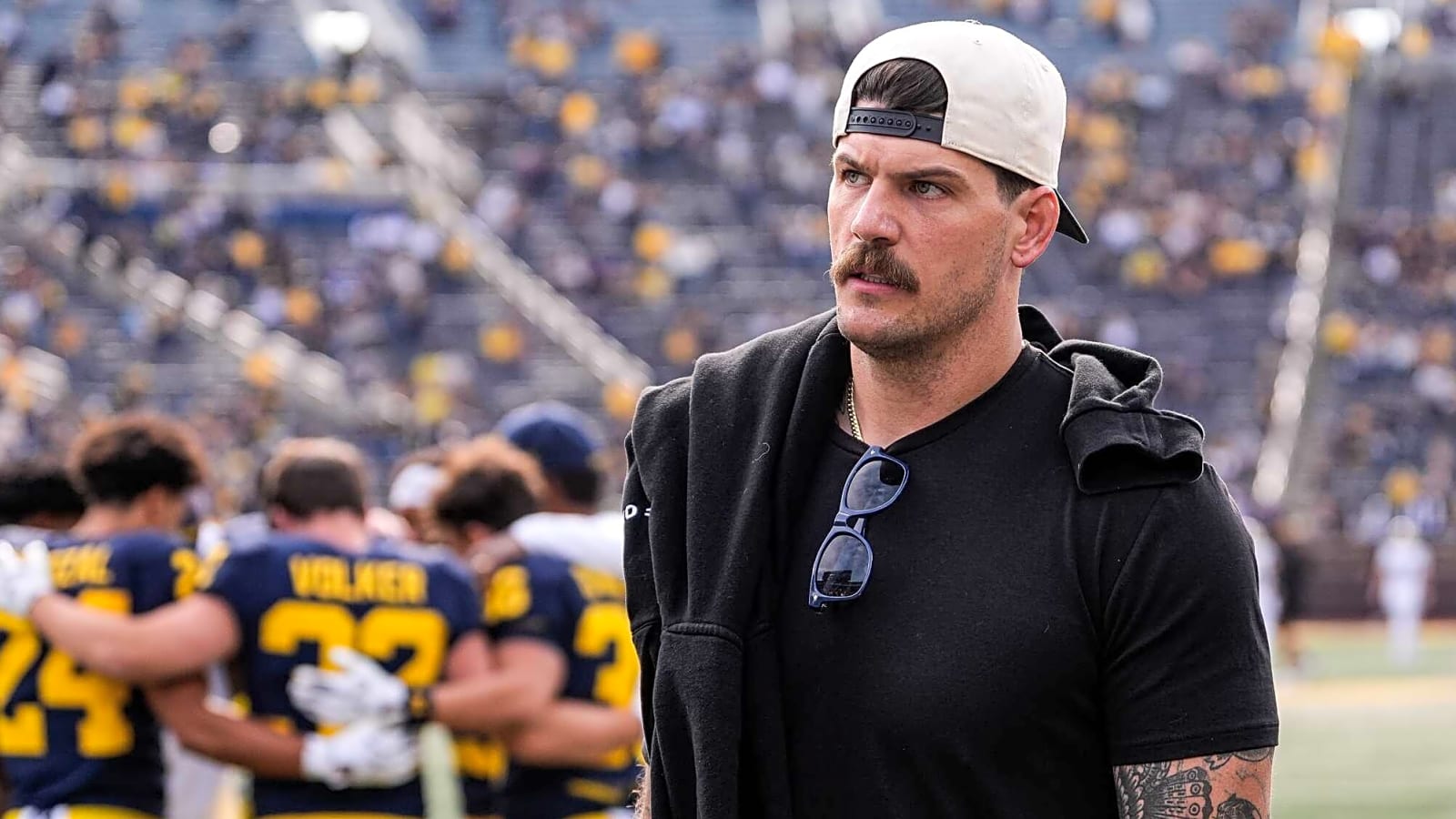1600x900 Taylor Lewan calls for fired coach to take over Titans