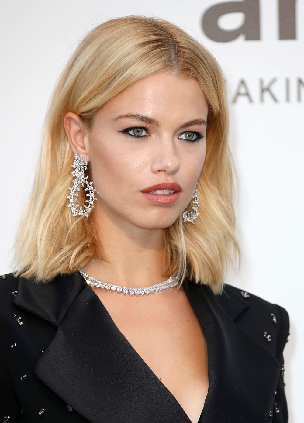 1000x1392 Hailey Clauson: Pics