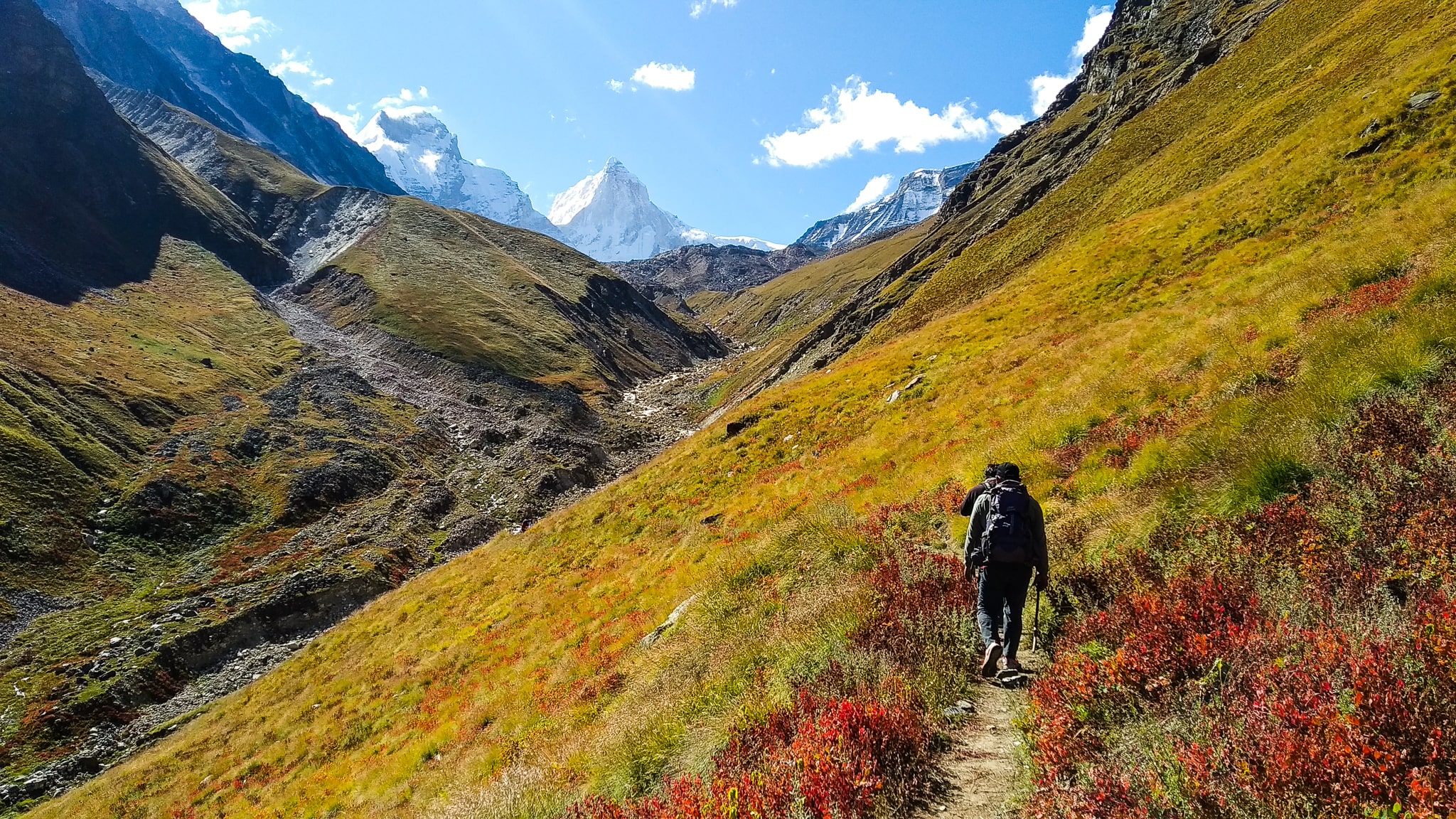 2048x1152 Kedartal Trek