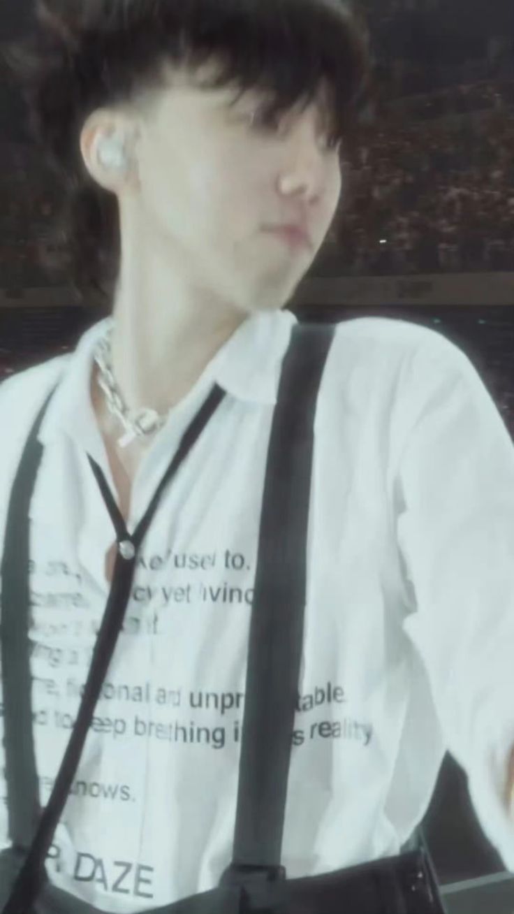 736x1308 Yojiro Noda Radwimps