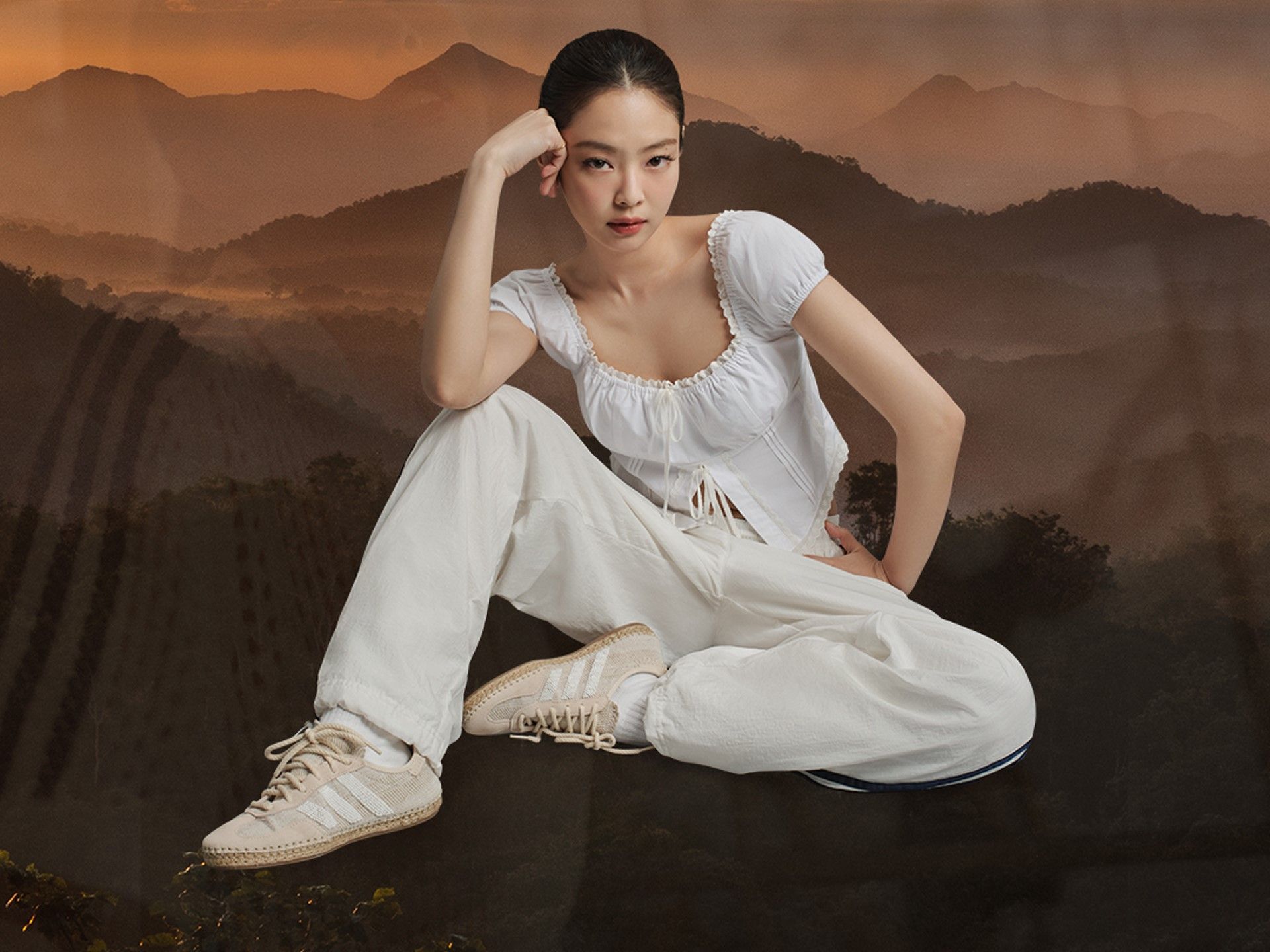 1920x1440 JENNIE CLOT Gazelle