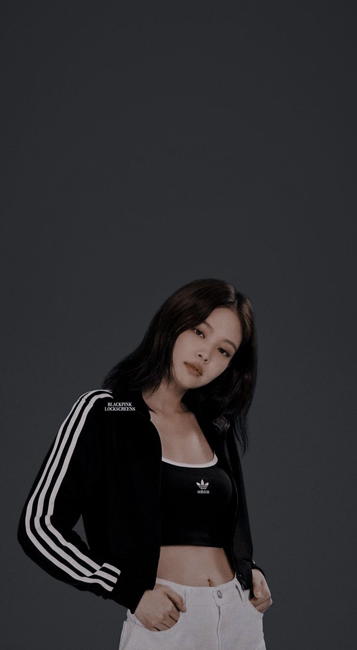 724x1317 Jennie sports outfit. Jennie kim tomboy outfits, Jennie kim in black outfit, Kim jennie wallpaper