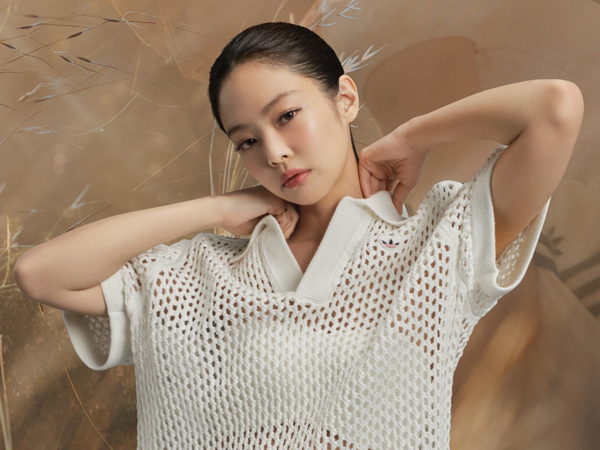 1920x1440 JENNIE CLOT Gazelle
