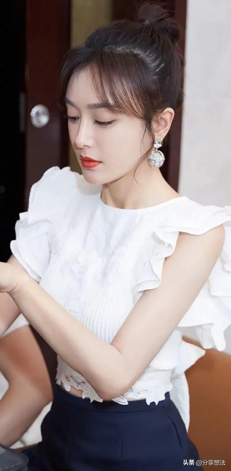 799x1627 High Value Goddess Qin Lan Wallpaper