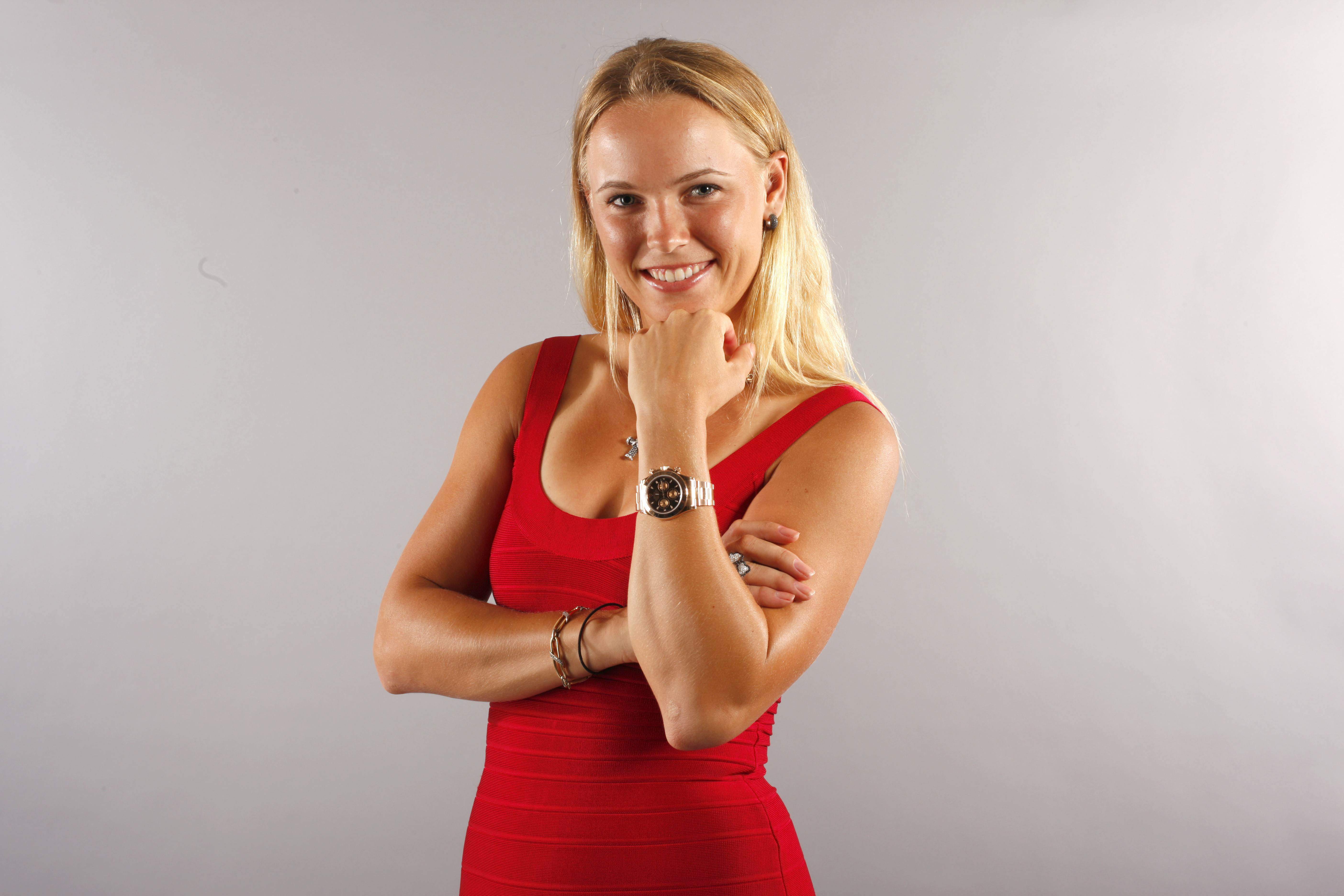 5616x3744 Beautiful girl in red, Danish tennis player Caroline Wozniacki Desktop wallpaper 1280x1024