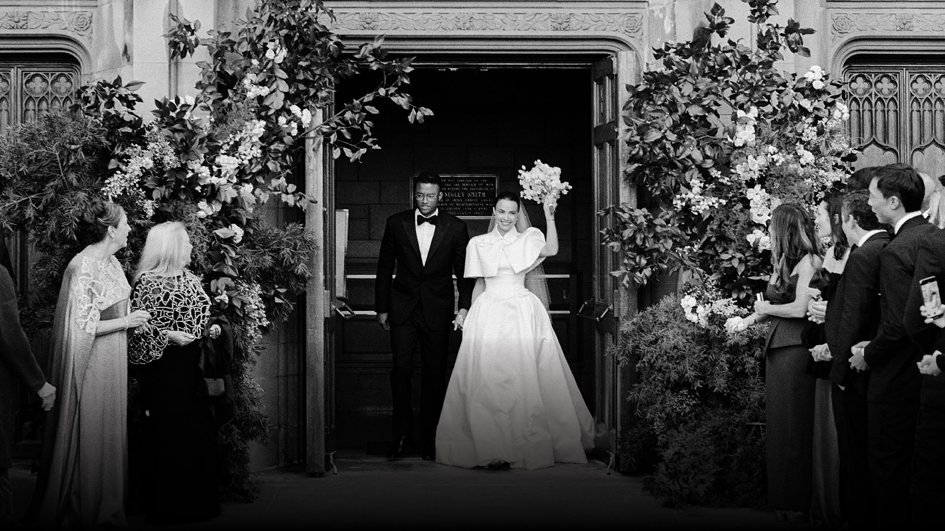 1920x1080 Romantic Garden Party in the Bride's Hometown. C Magazine®