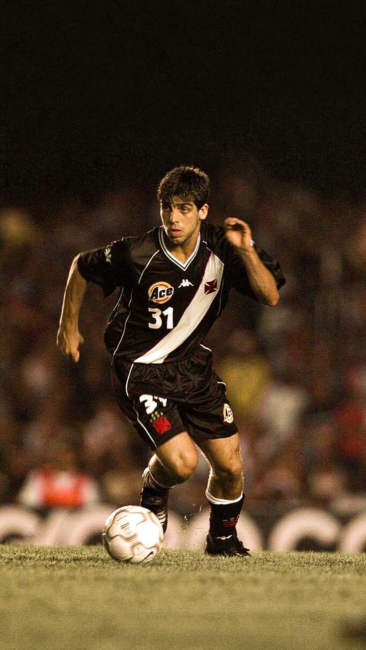 736x1308 Juninho Pernambucano