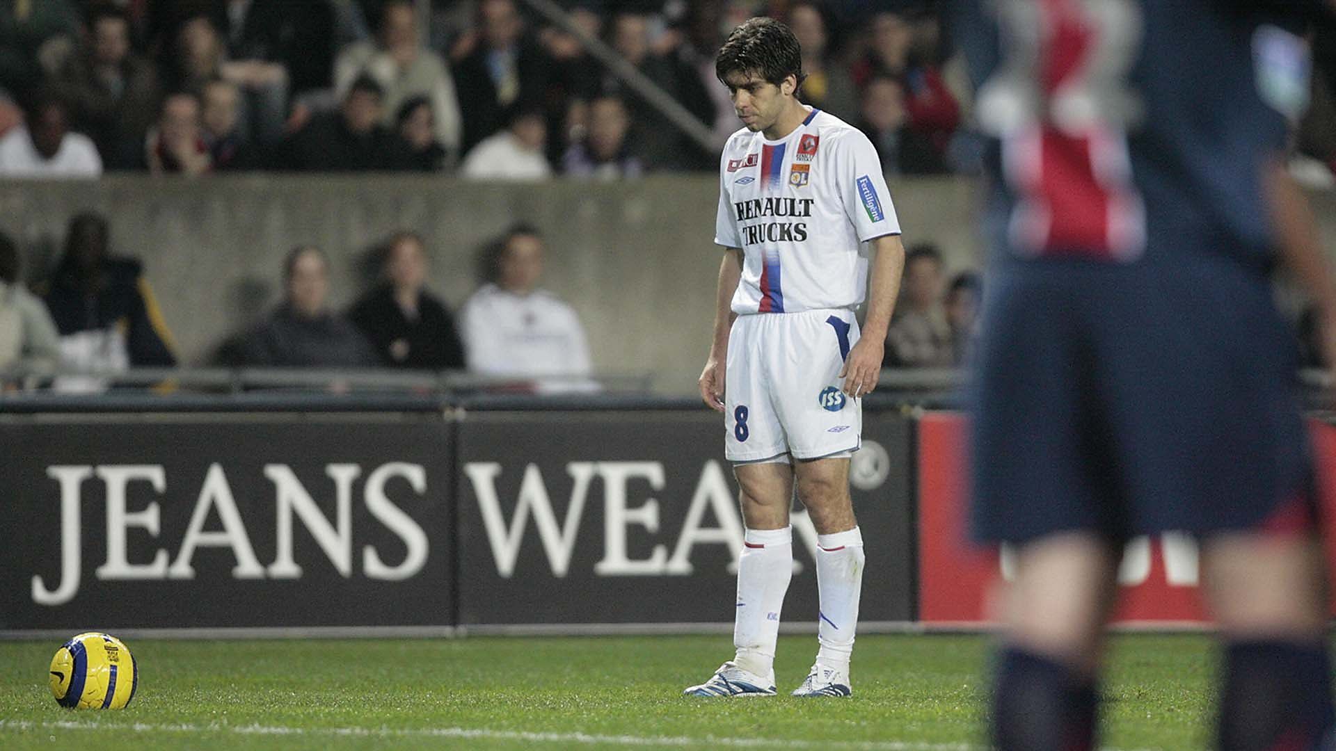 1920x1080 Noughty Boys: No One Hit A Free Kick Quite Like Juninho Pernambucano