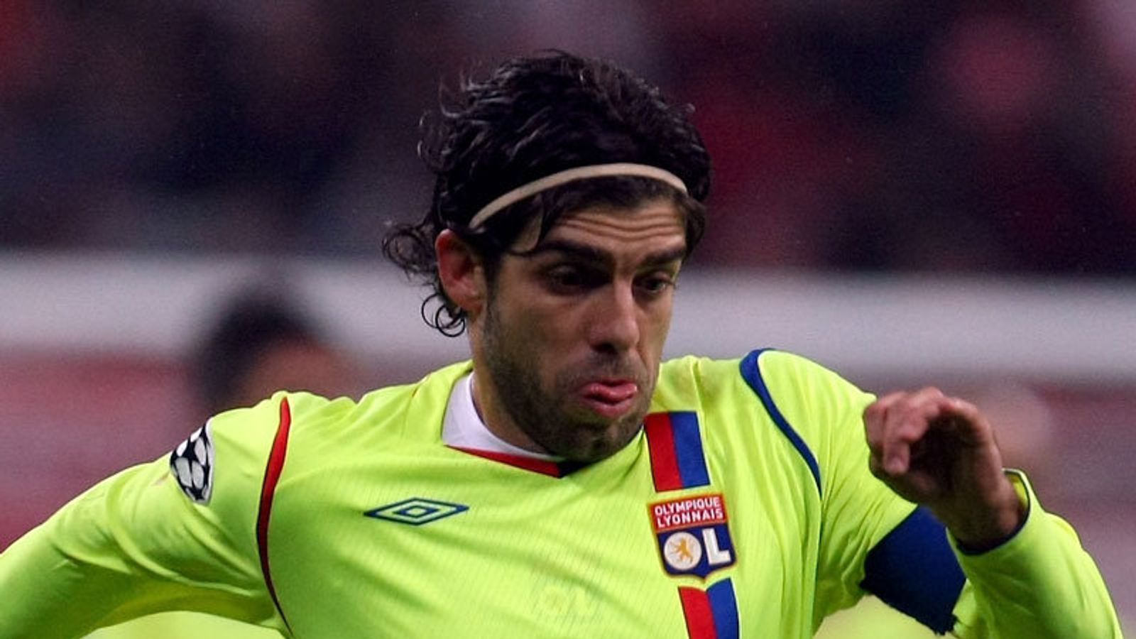 1600x900 Juninho uncertain over future