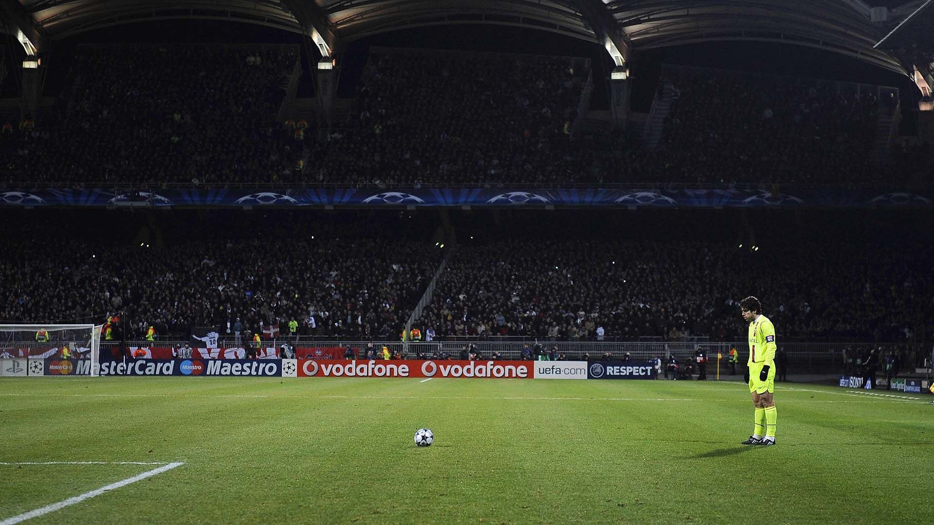 1920x1080 Noughty Boys: No One Hit A Free Kick Quite Like Juninho Pernambucano