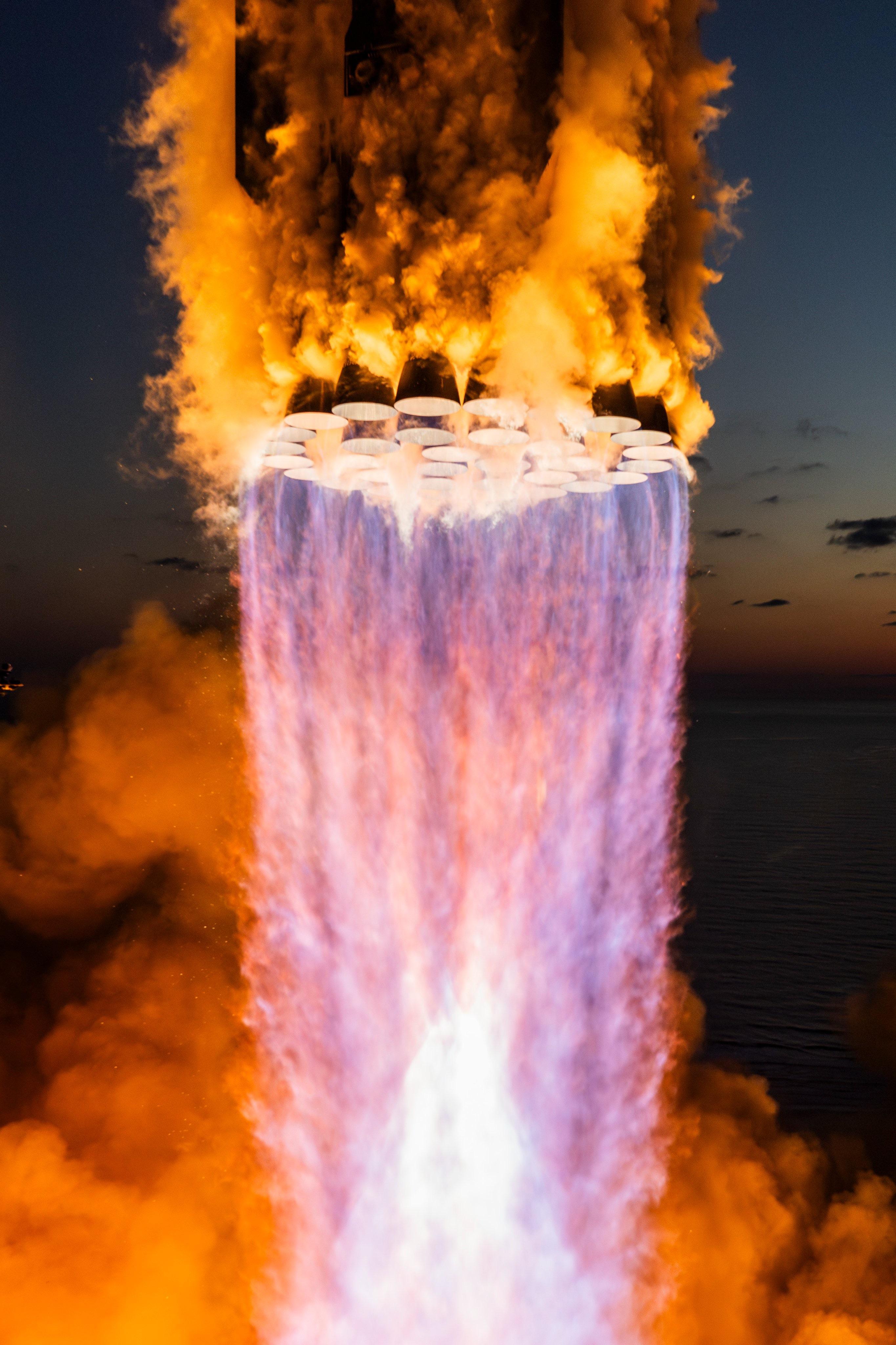2730x4096 High Quality Image of SpaceX rocket