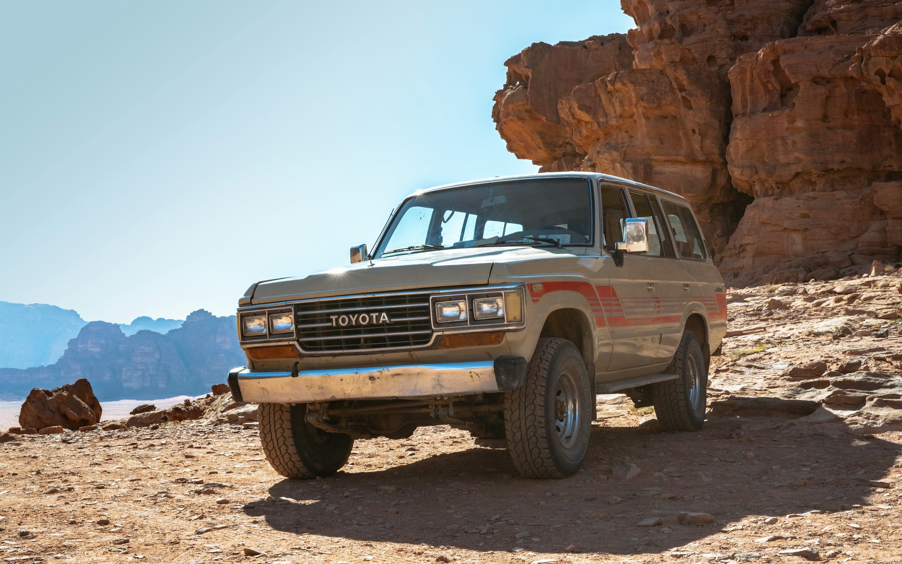 3000x1875 Toyota Land Cruiser Picture. Download Free Image