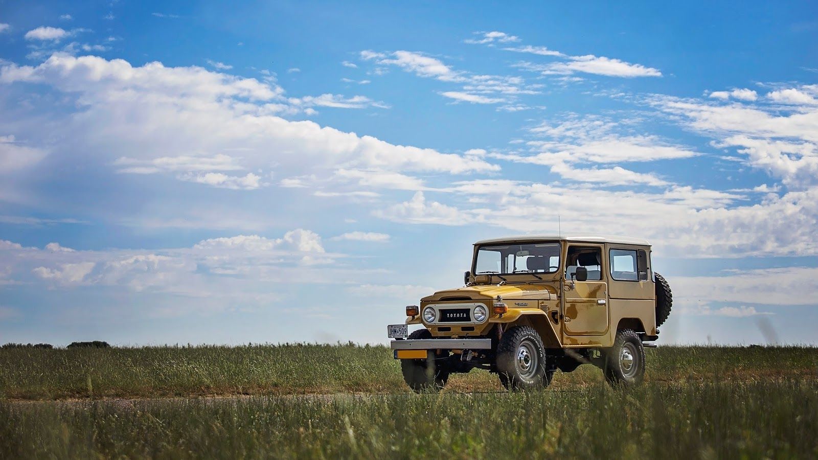 1600x900 Toyota LandCruiser FJ40 Car Restoration Works: Toyota LandCruiser FJ40 Wallpaper first Photohoot