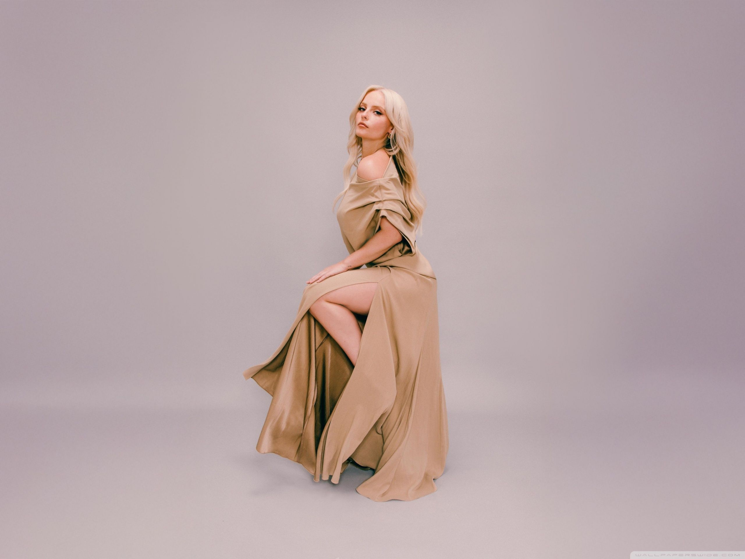 2560x1920 Millie Gibson Photohoot 4K UHD Wallpaper for UltraHD Desktop and TV : Dual Monitor : Smartphone and Tablet Devices