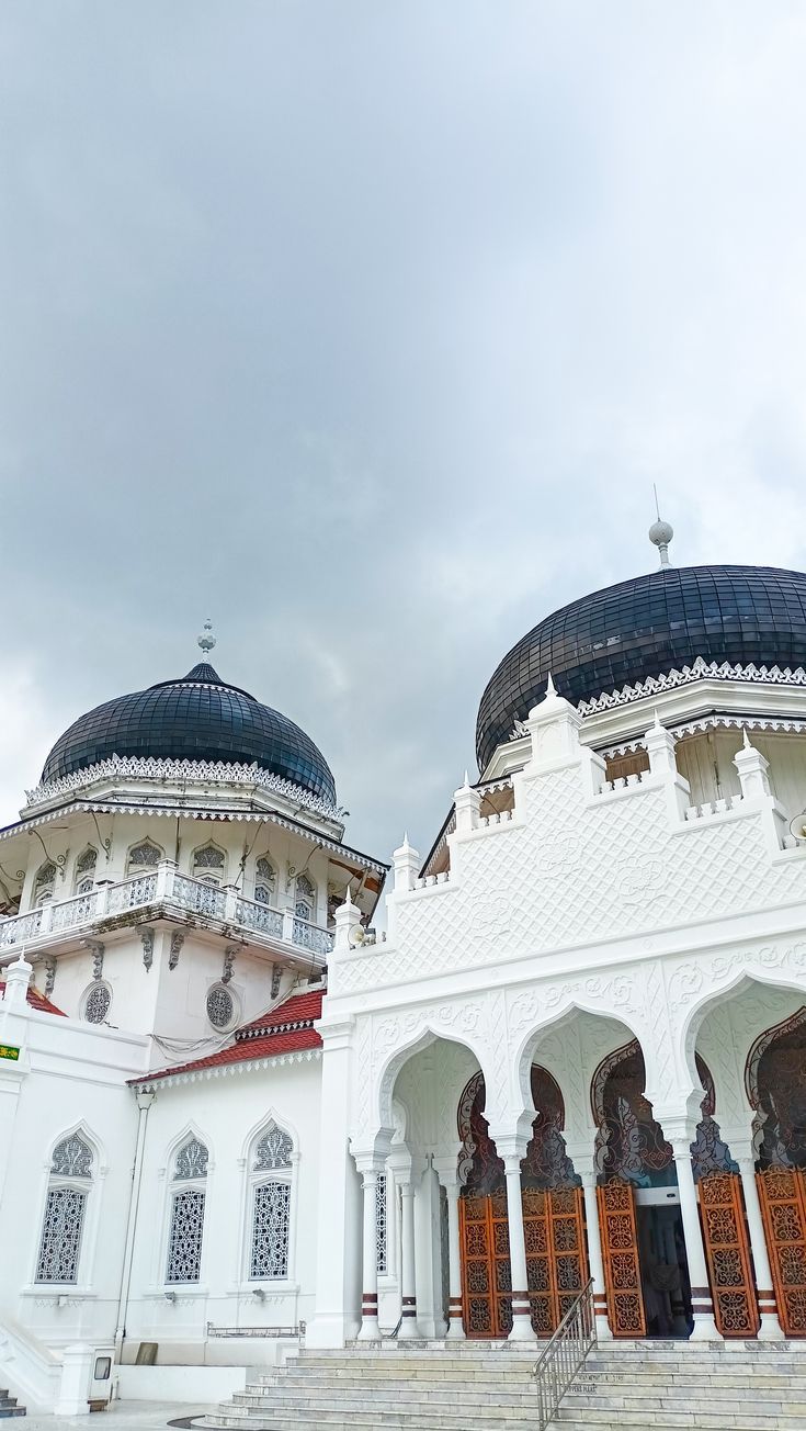 735x1304 Wallpaper Masjid Raya Baiturrahman