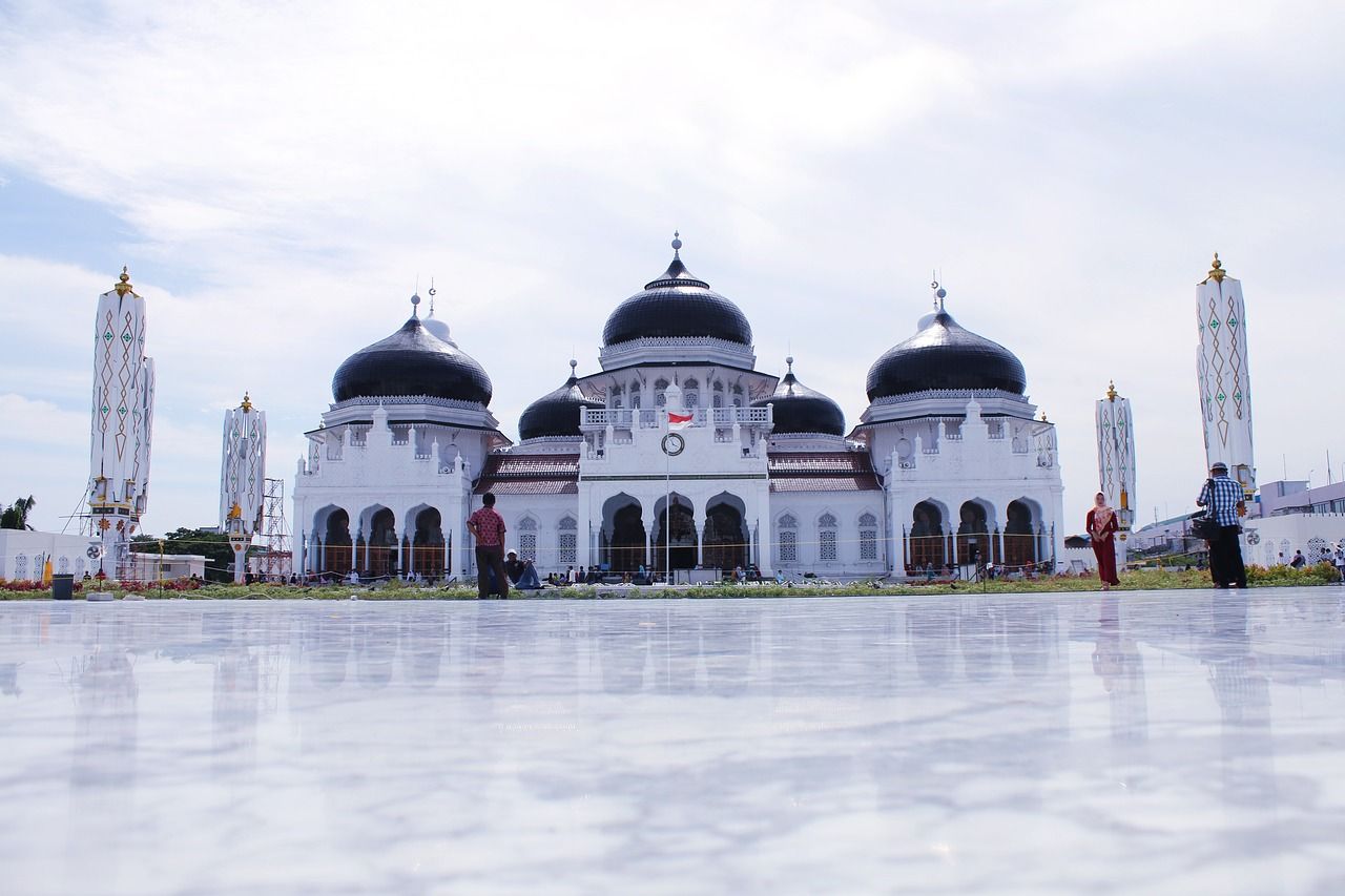 1280x853 Indonesia province publicly canes two gay men under Islamic Sharia law