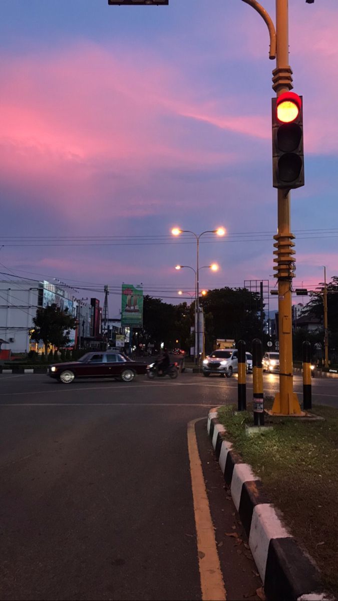 675x1200 Dusk