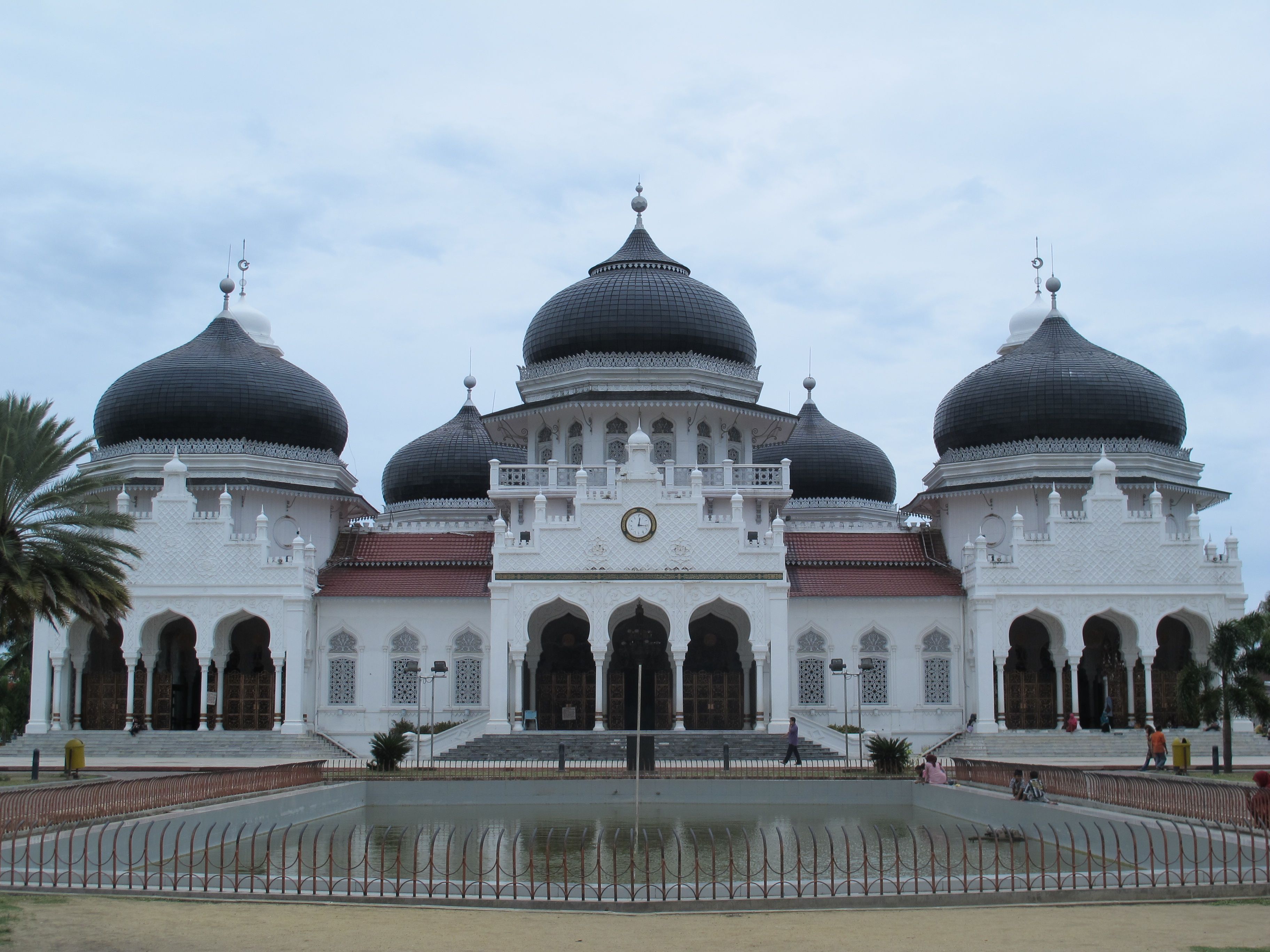 3648x2736 A REMOTE ISLAMIC CIVILIZATION IN INDONESIA