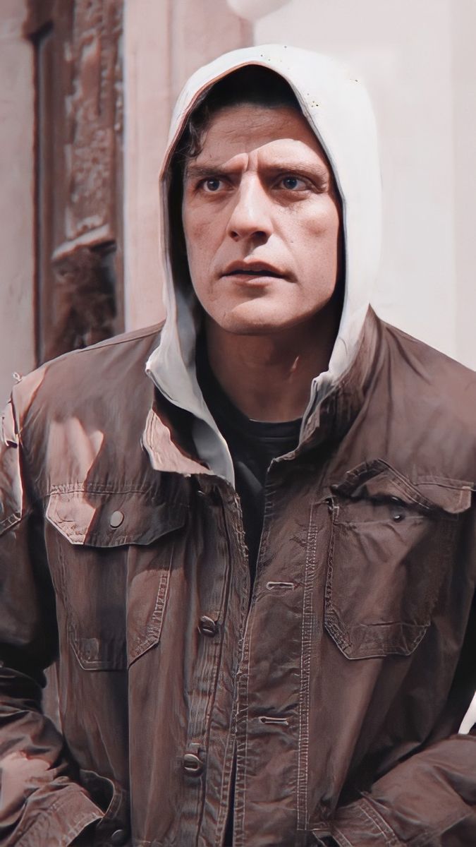 675x1200 Steven Grant Wallpaper
