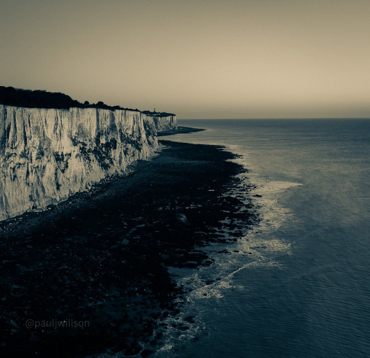 1200x1161 White cliffs of Dover