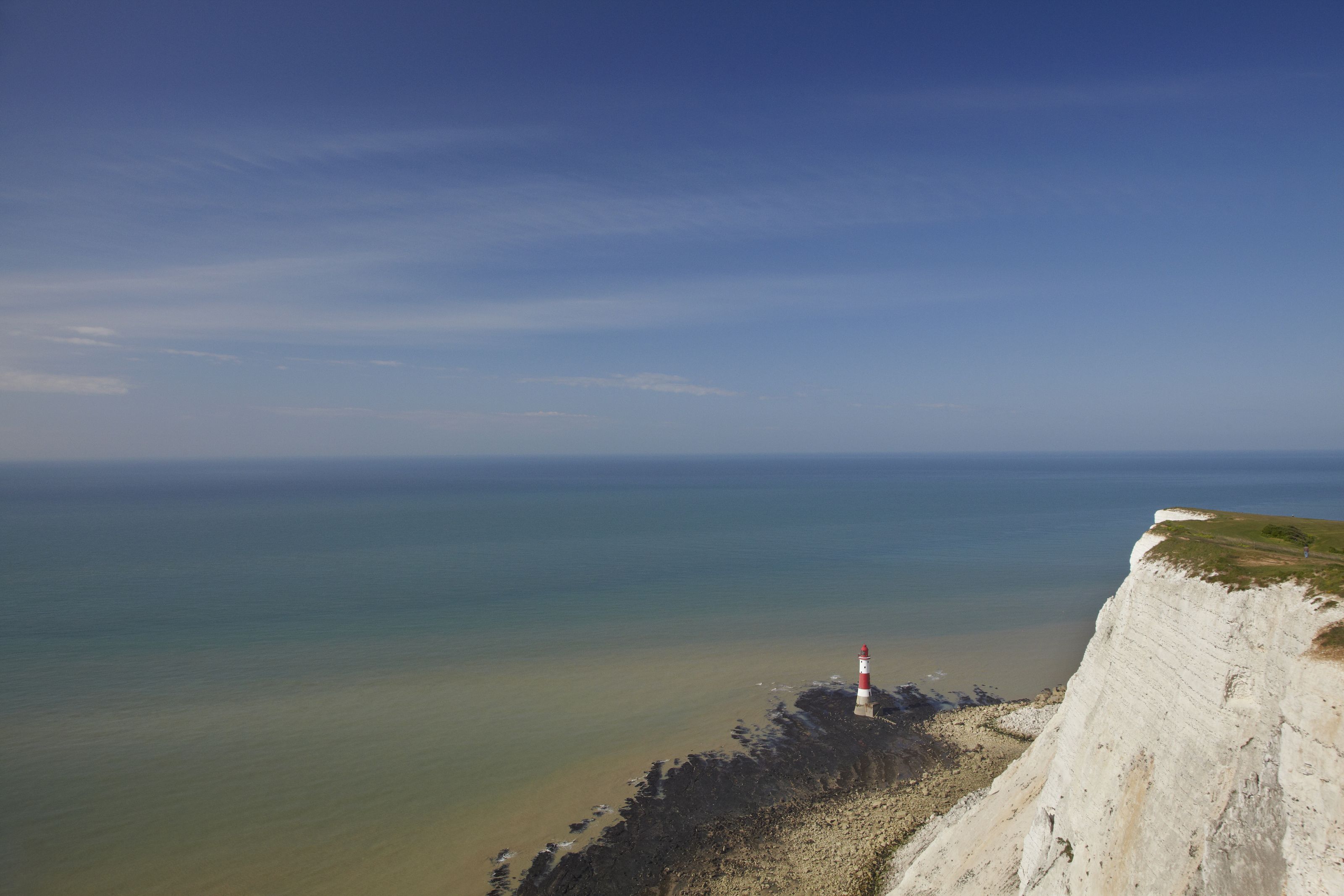 3200x2133 Lighthouse & White Cliffs, Beachy Head Wall Mural Your Way