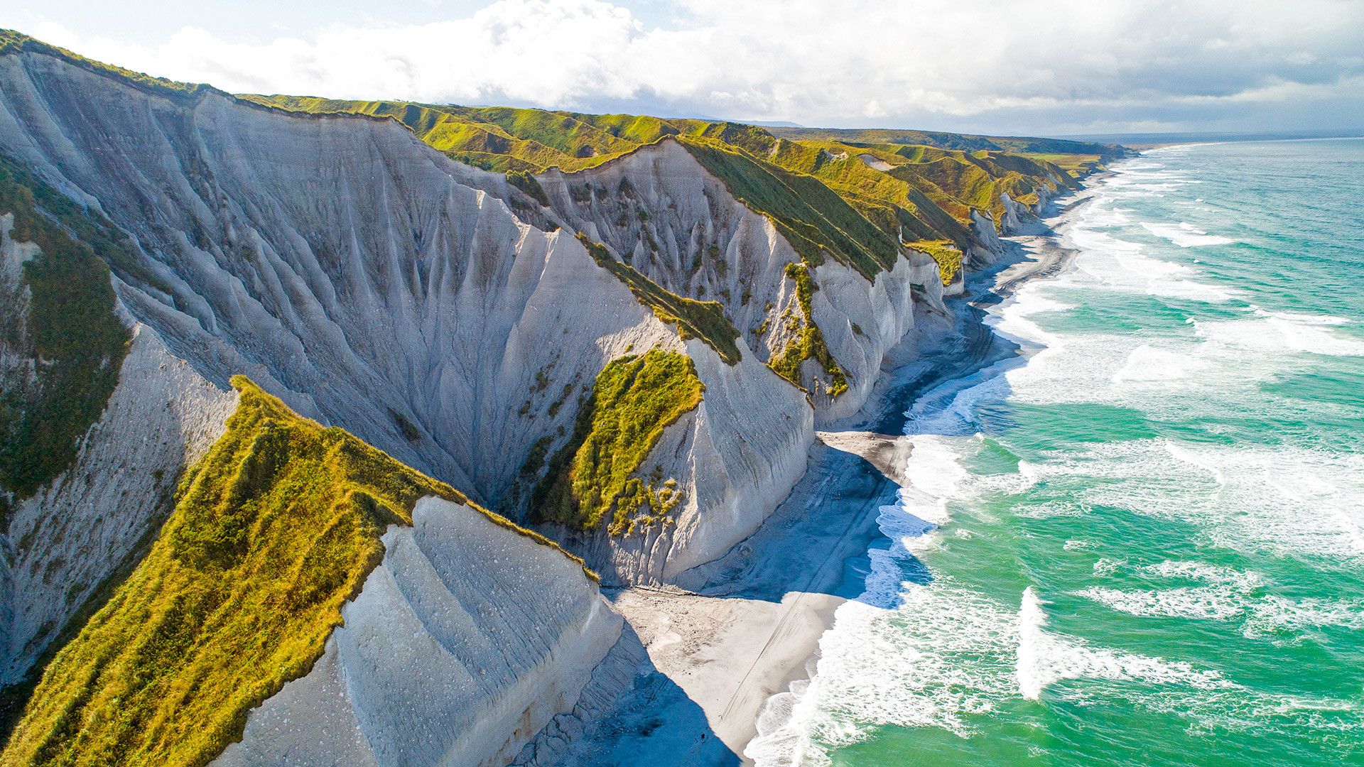 1920x1080 The magnificent White Cliffs in the Far East! (PHOTOS)