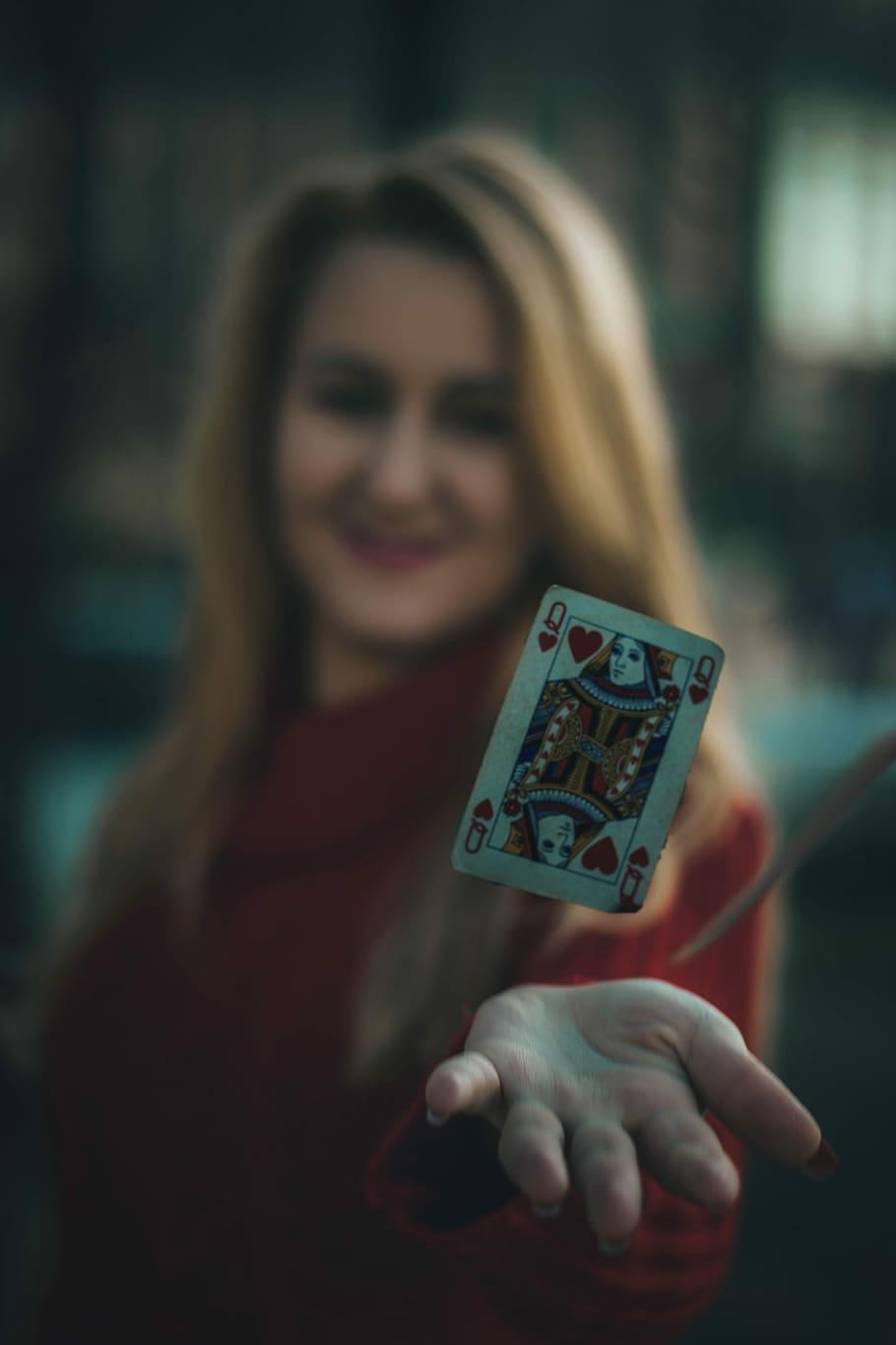 910x1365 HD wallpaper: time lapse photo of queen of hearts playing card