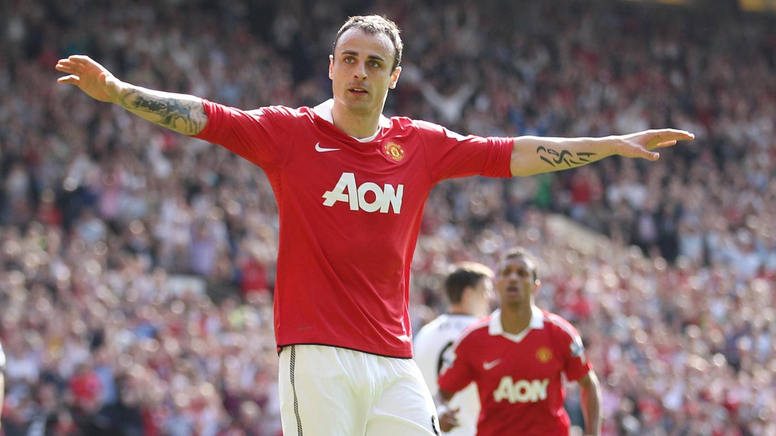 1600x900 Dimitar Berbatov Named Best 11 of Teammates From his Career