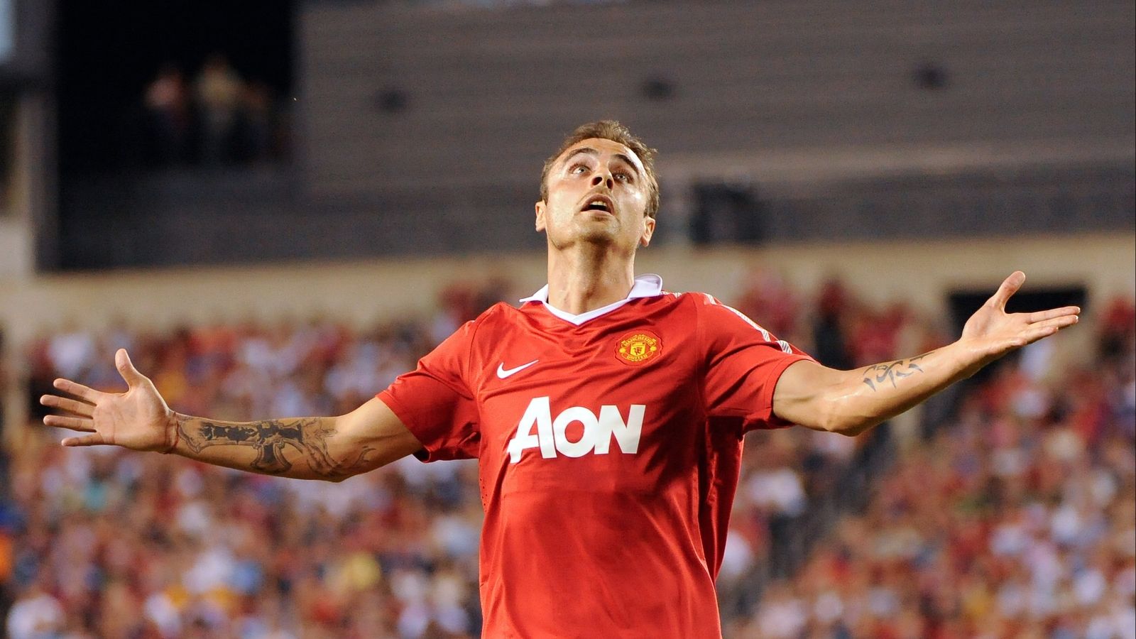 1600x900 Berbatov stunned