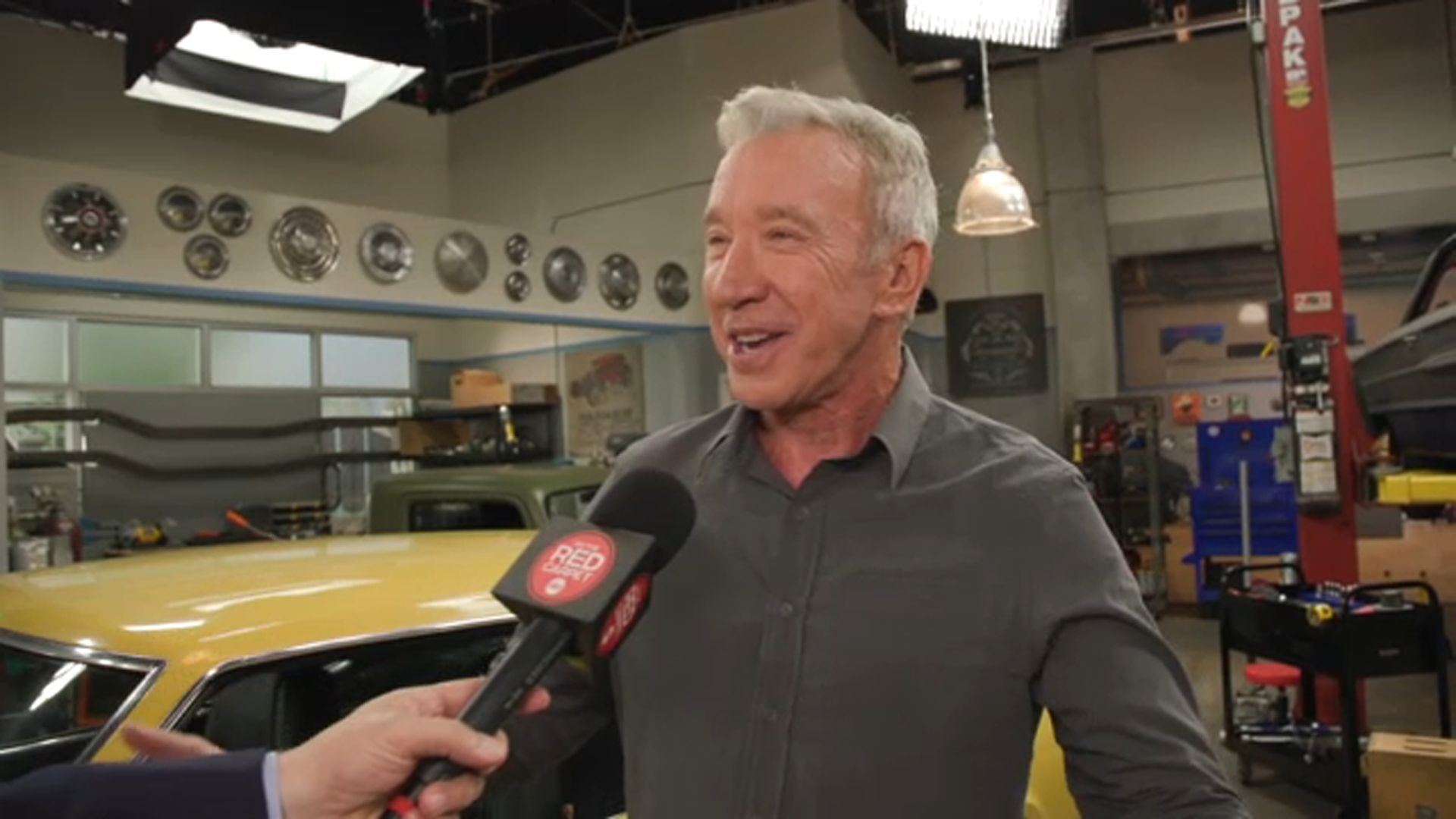 1920x1080 Tim Allen puts things in 'reverse' for season debut of ABC's 'Shifting Gears, ' invites some special visitors from his TV past