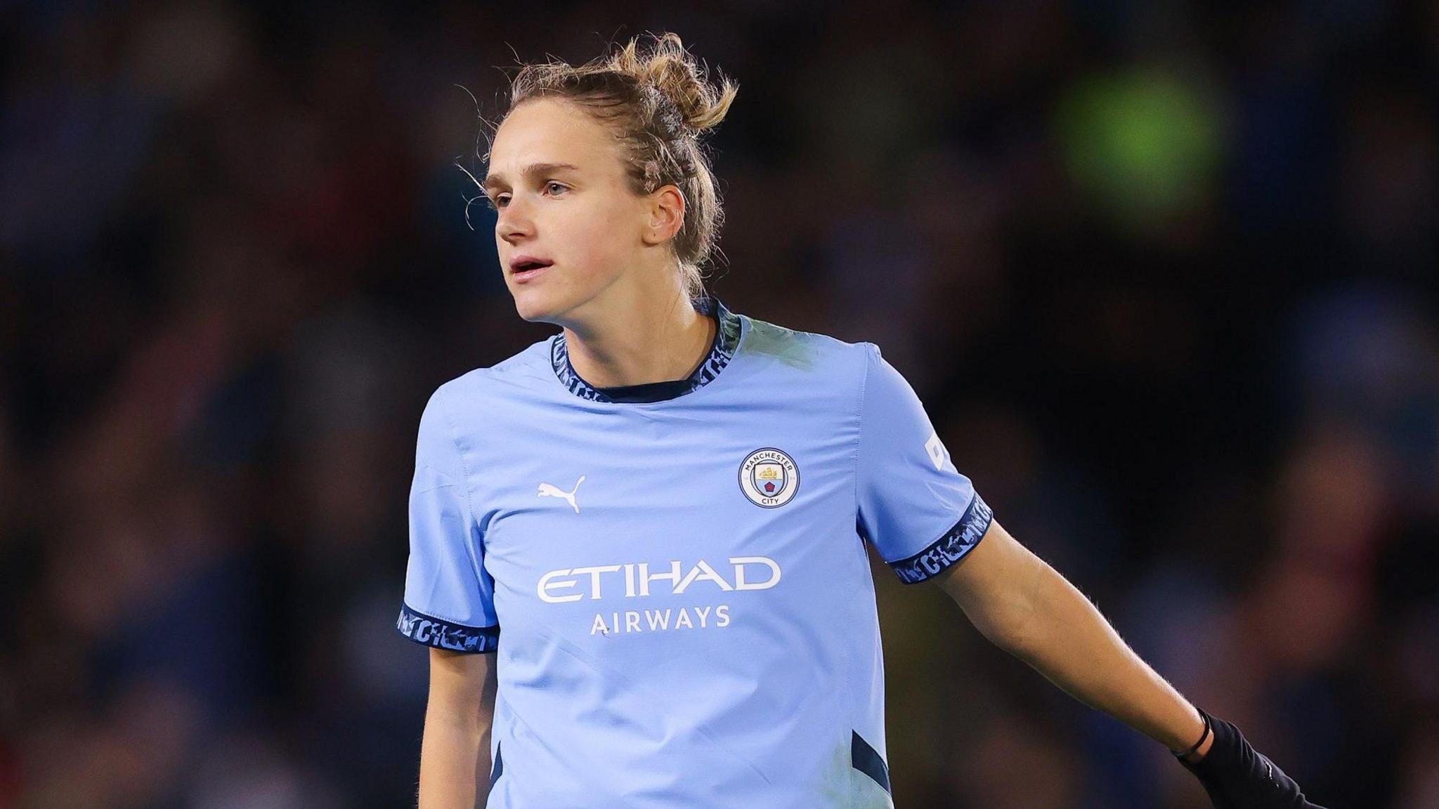 2048x1152 Vivianne Miedema: Manchester City forward ready to return after injury