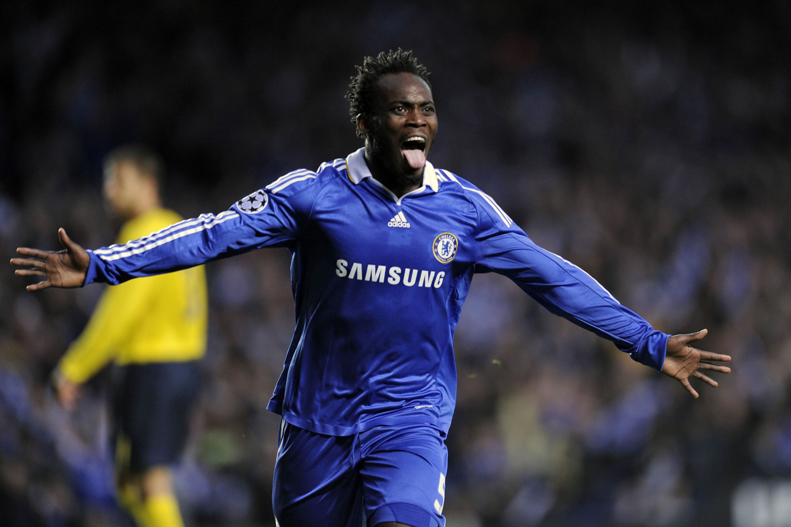 2560x1707 Michael Essien Phone Wallpaper: Free 4K & HD Downloads