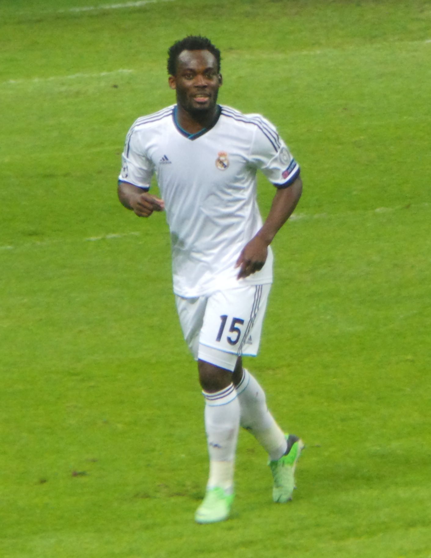 1411x1826 Essien Real