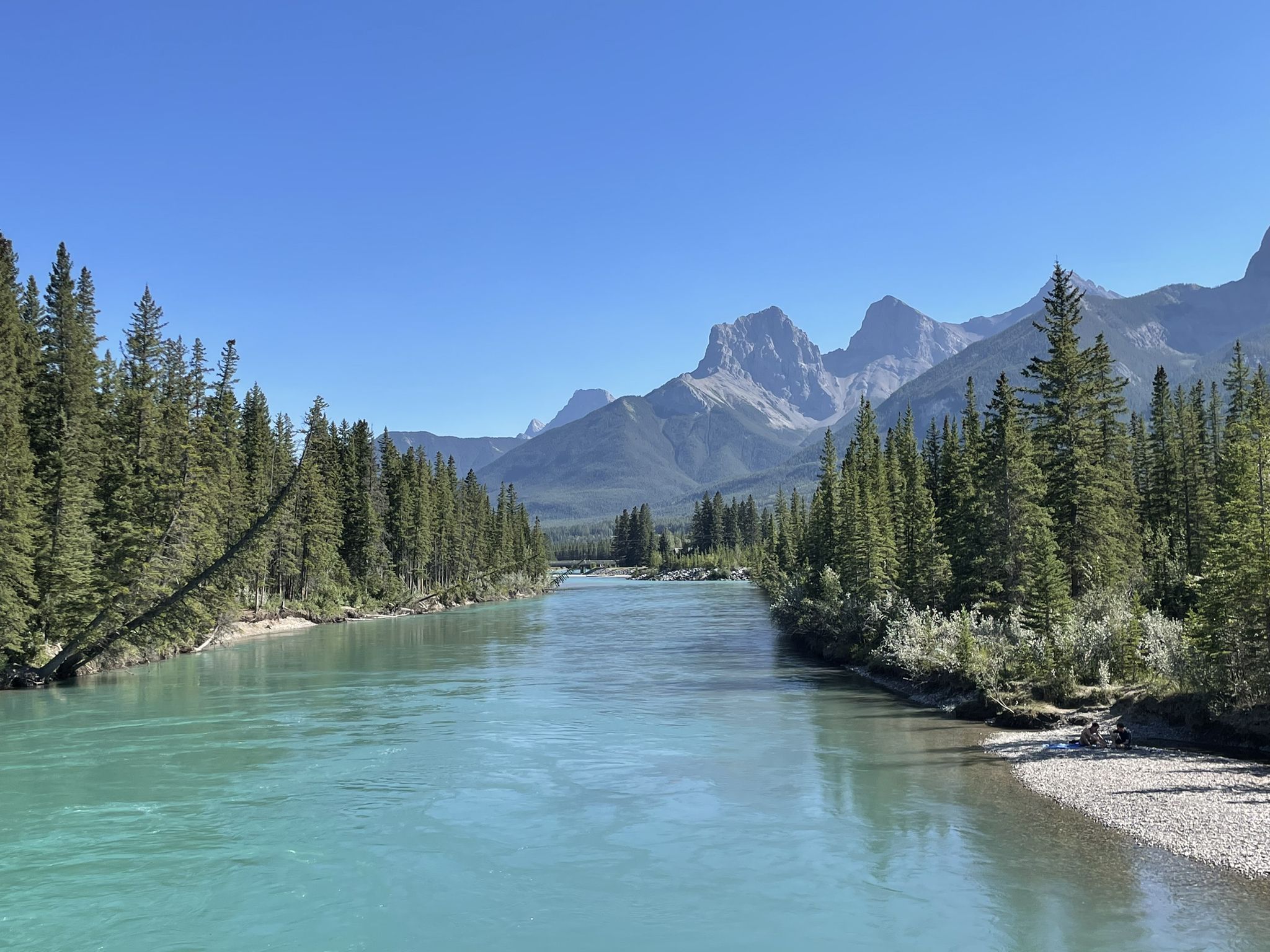 2048x1536 Bow River