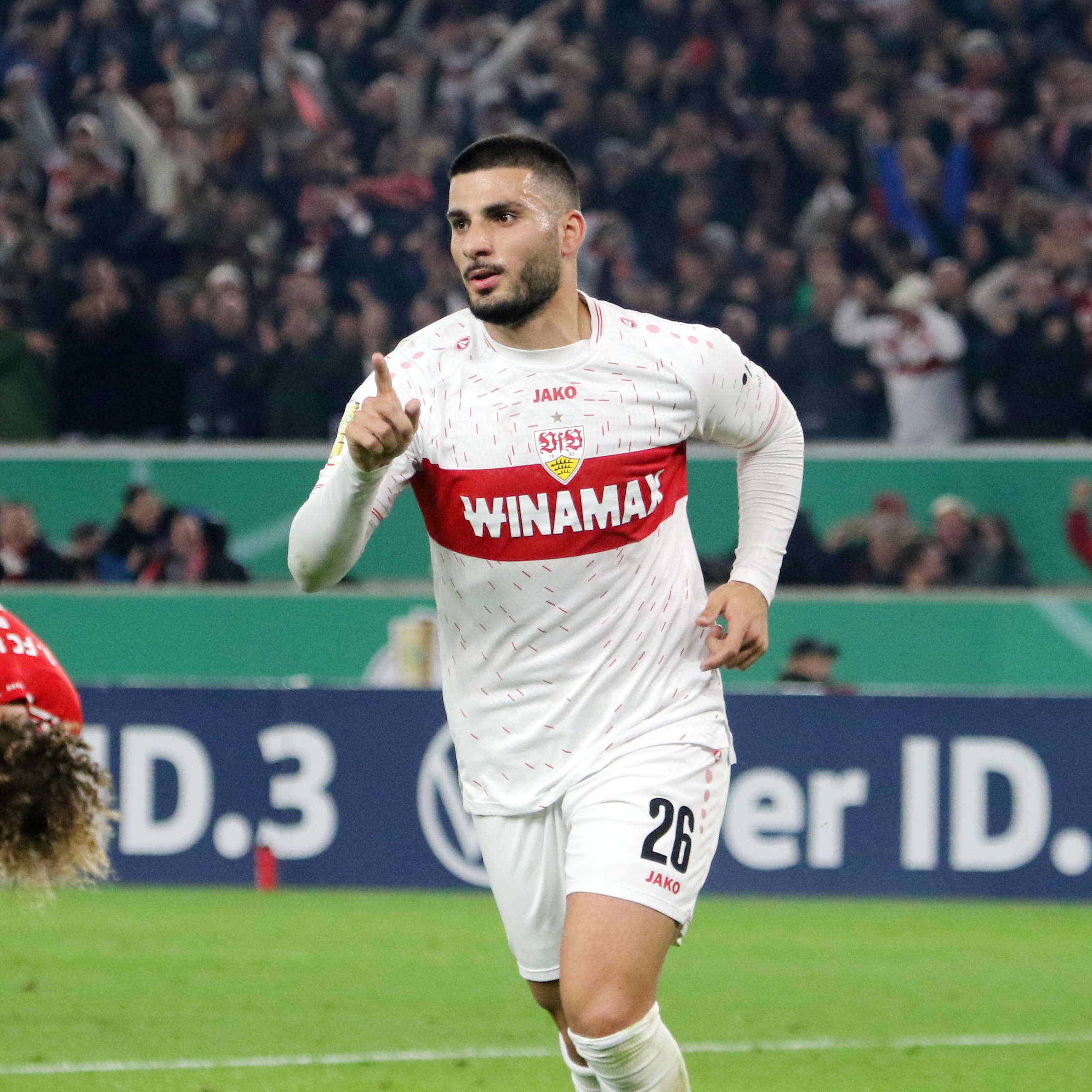 2400x2400 In Bremen Aussortiert: So Denkt Werder Heute über VfB Star Deniz Undav!