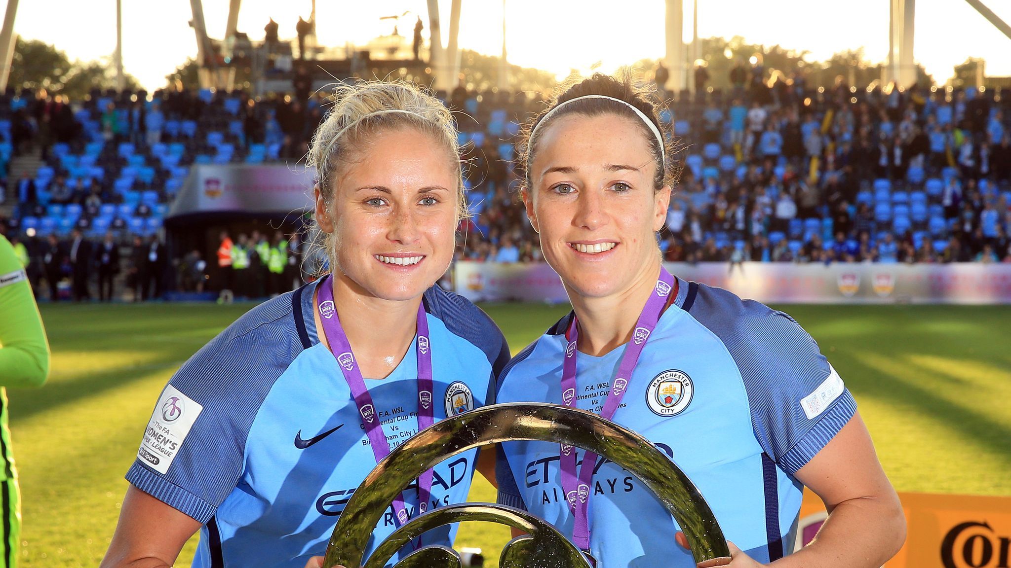 2048x1152 Manchester City duo Steph Houghton and Lucy Bronze shortlisted for FIFPro World XI