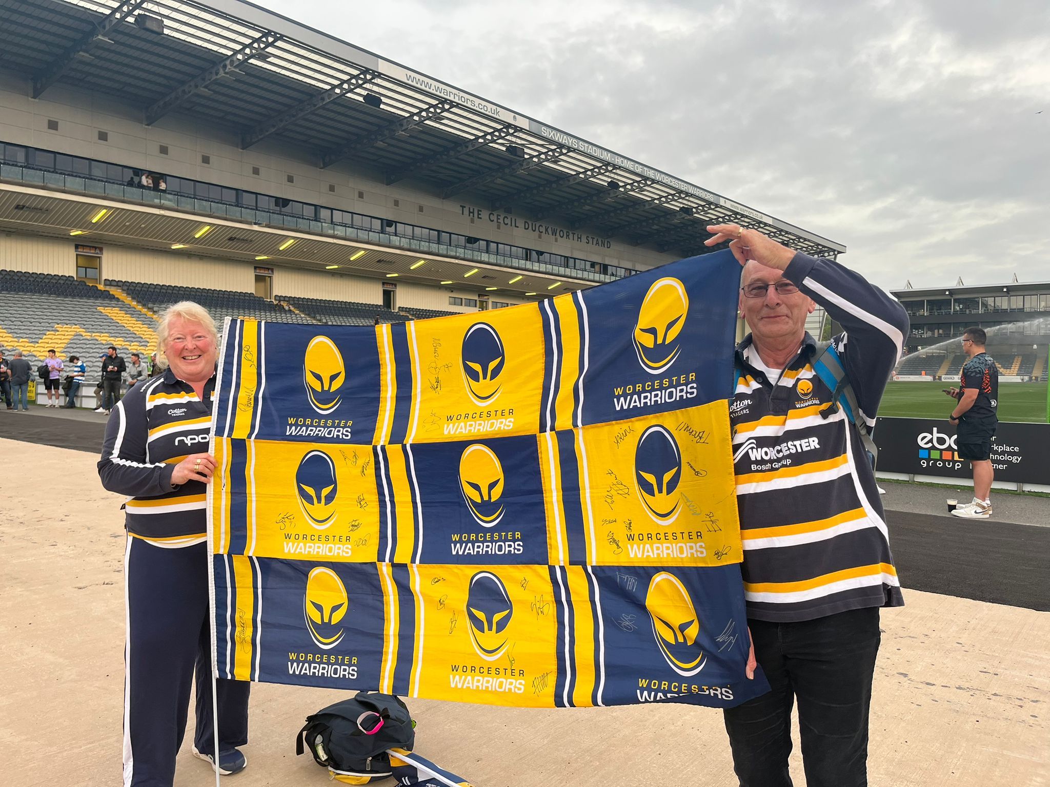 2048x1536 Worcester Warriors fans celebrate 'surreal' return to Sixways