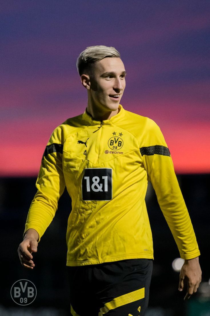 735x1103 Nico Schlotterbeck