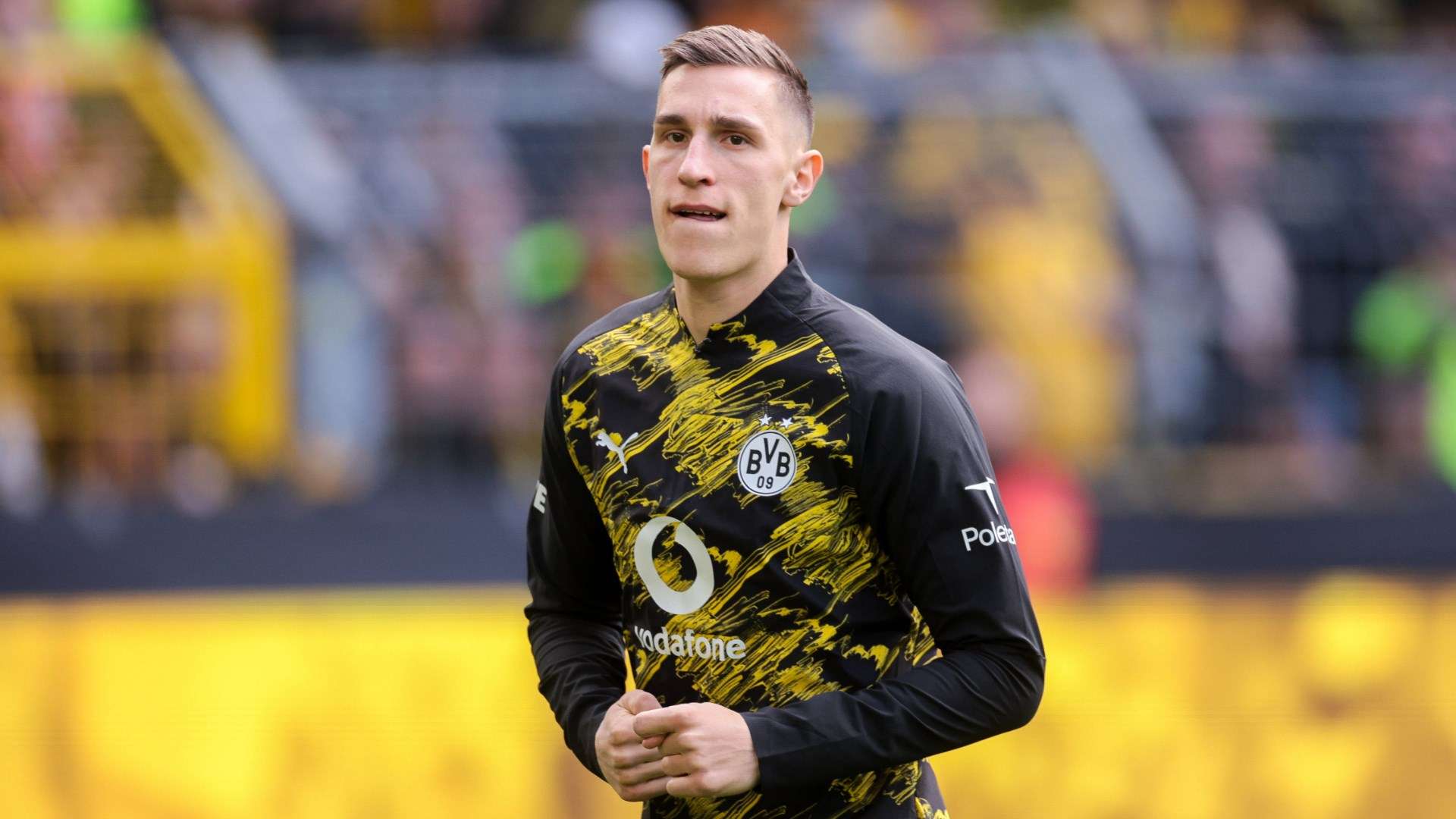 1920x1080 A highly volatile situation: BVB fans boo Nico Schlotterbeck following his contract extension. Goal.com US