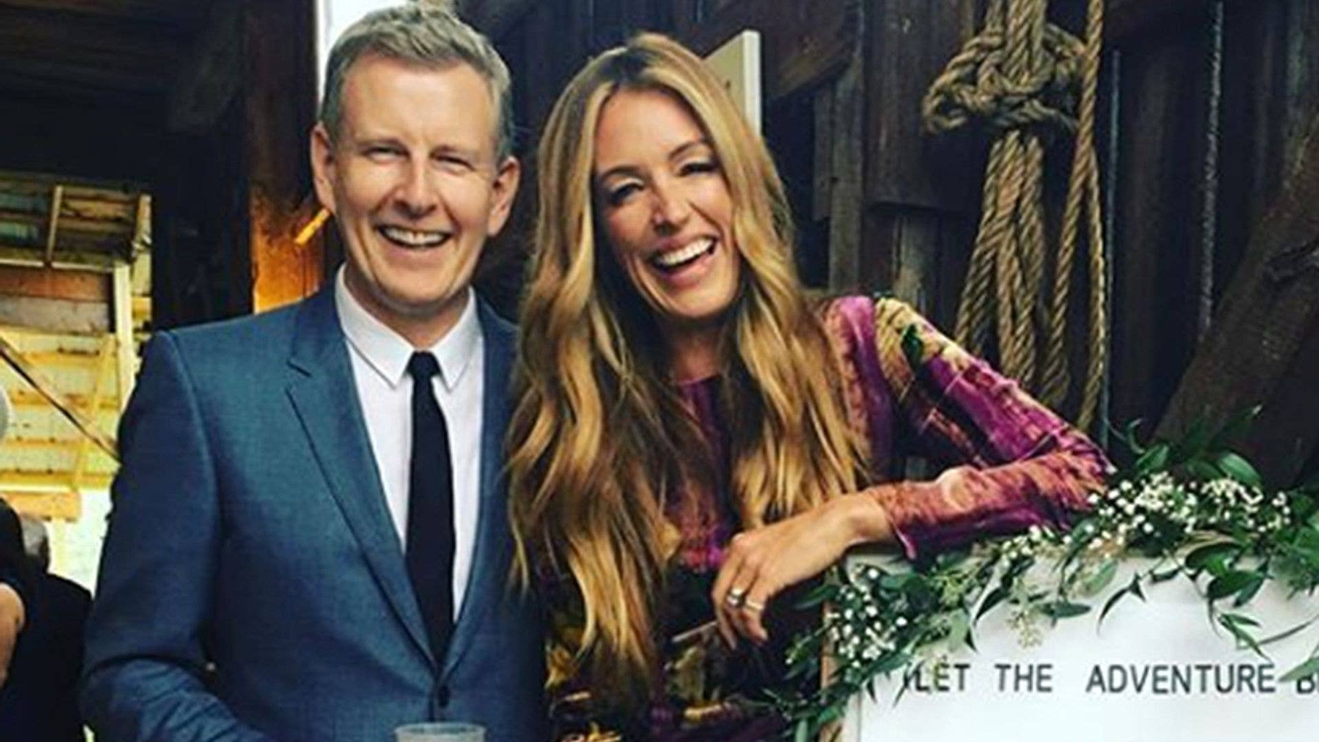 1920x1080 Cat Deeley and Patrick Kielty kiss in epic wedding photo