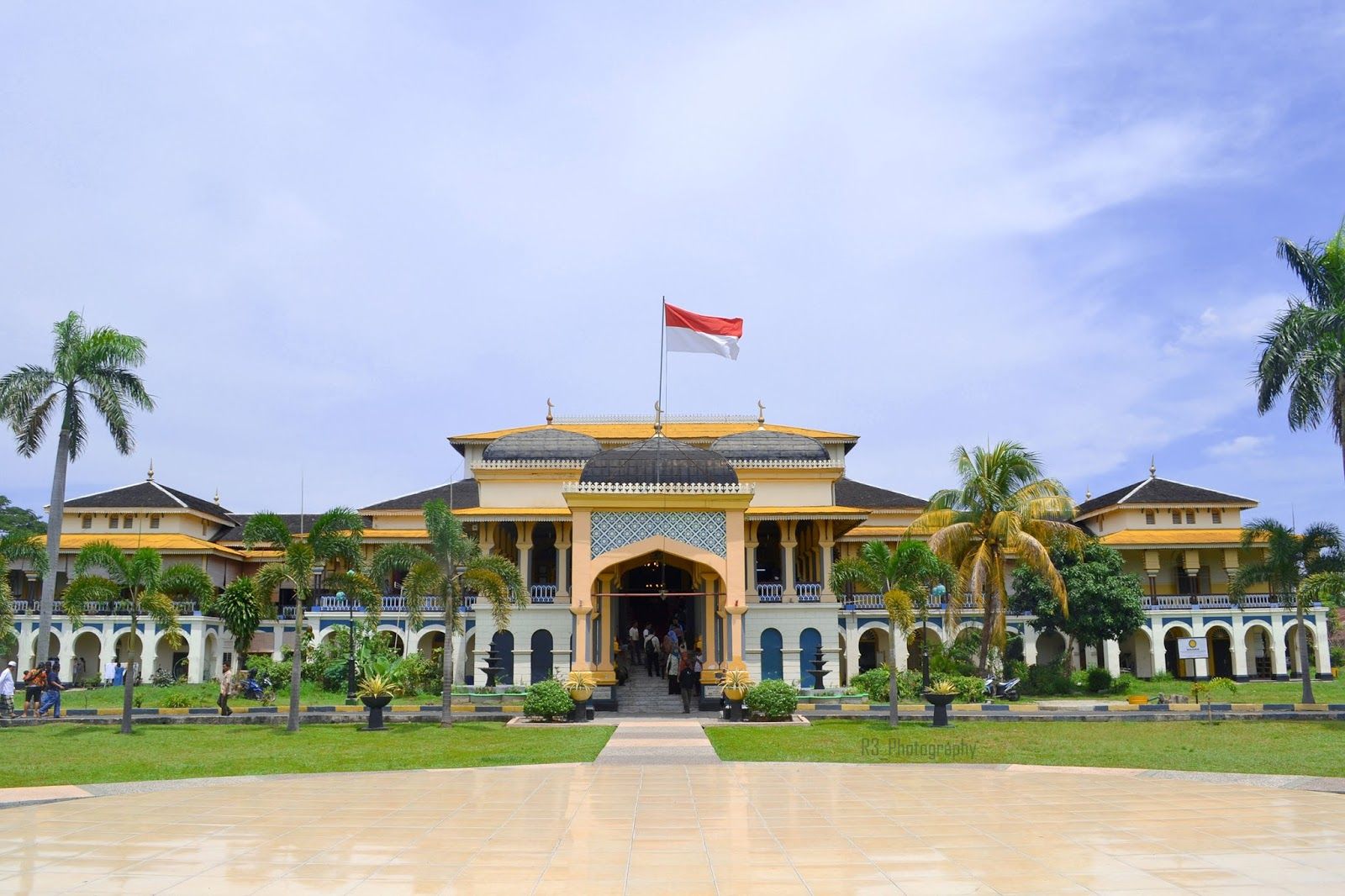 1600x1066 Istana Wallpaper