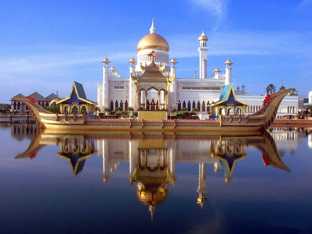 1024x768 Visiting Brunei Darussalam. Unofficial guide to touring Brunei and