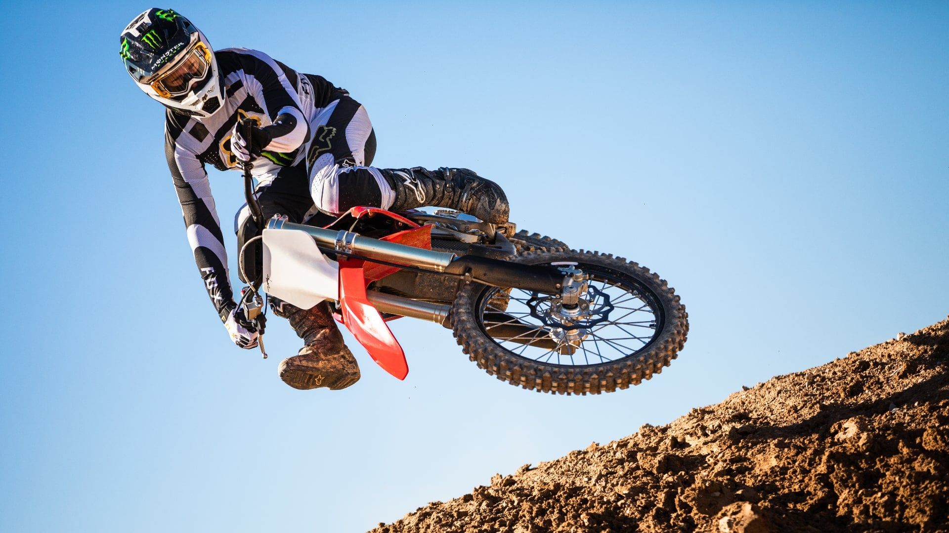 1920x1080 The Stark VARG Is Changing The Electric Motorcycle Industry