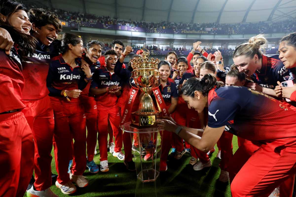 1200x800 Royal Challengers Bengaluru Women Cricket Team Image and Photo