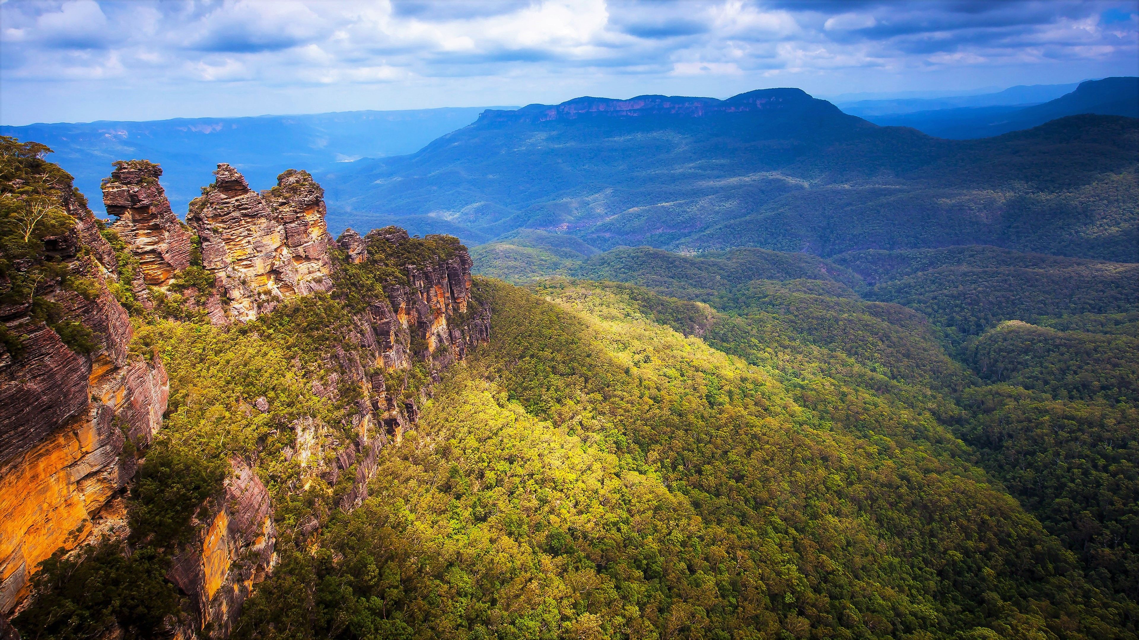 3840x2160 Majestic Three Sisters of Blue Mountains, Katoomba