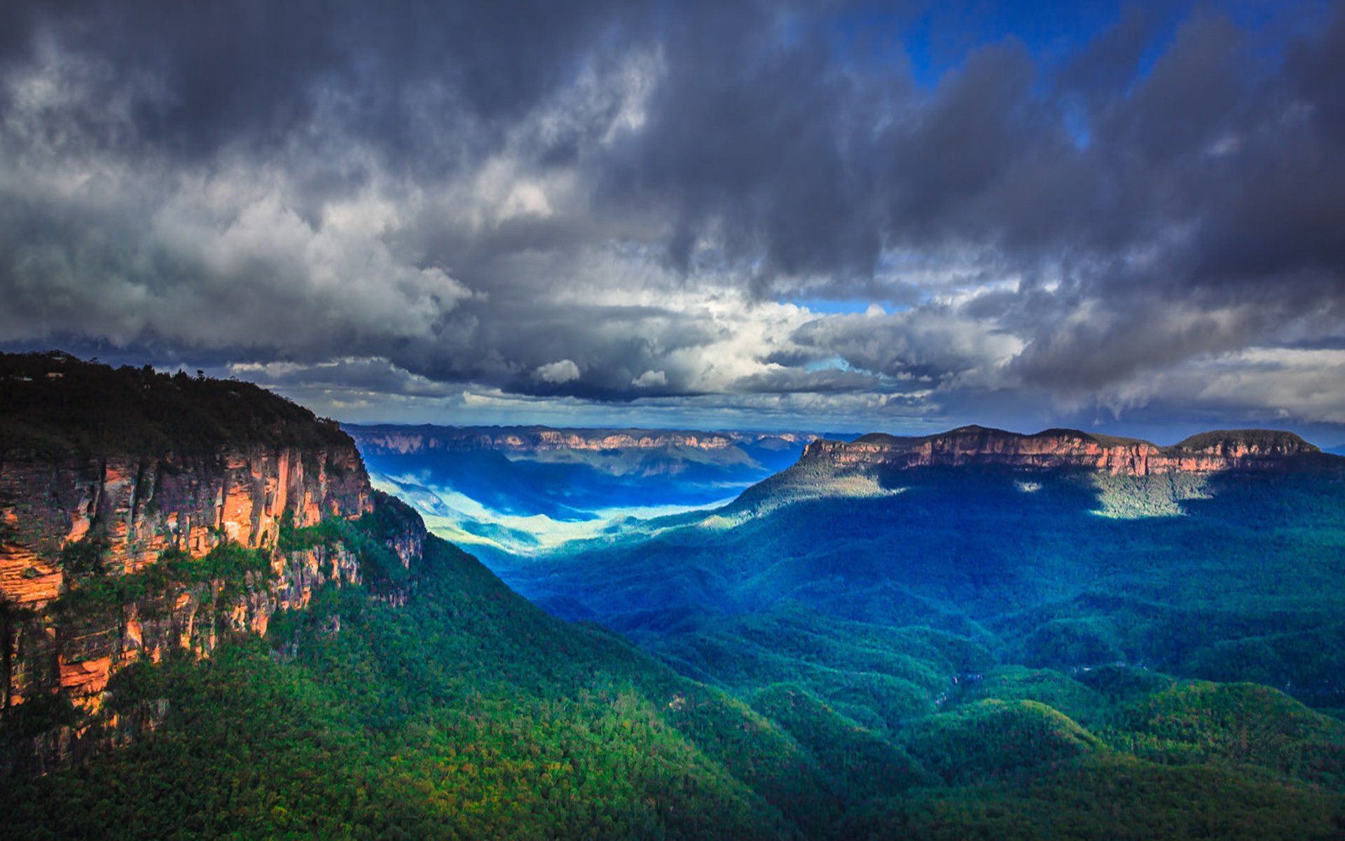 1920x1200 Blue Mountains Majesty: Katoomba Valley Clouds and Forest Panoramax1200
