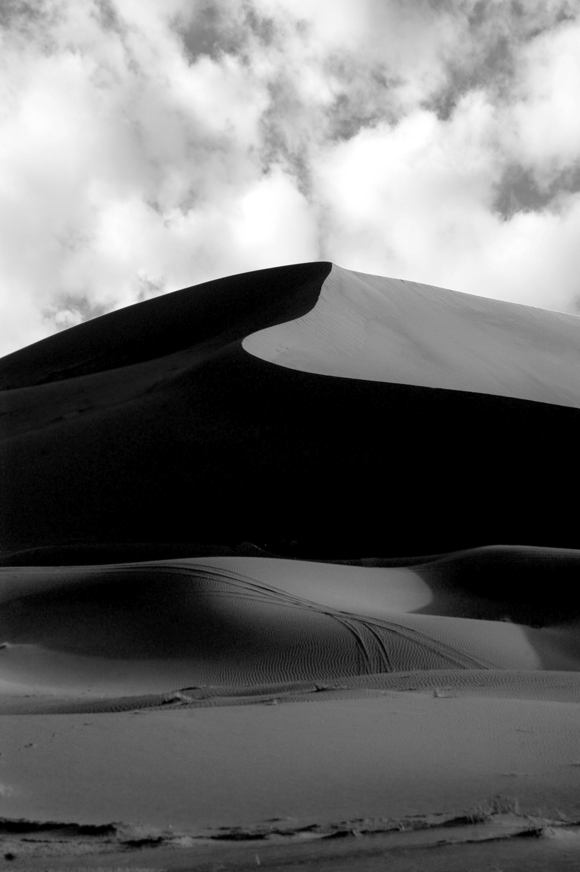 2000x3008 Black Sand Dunes Photo, Download The BEST Free Black Sand Dunes & HD Image