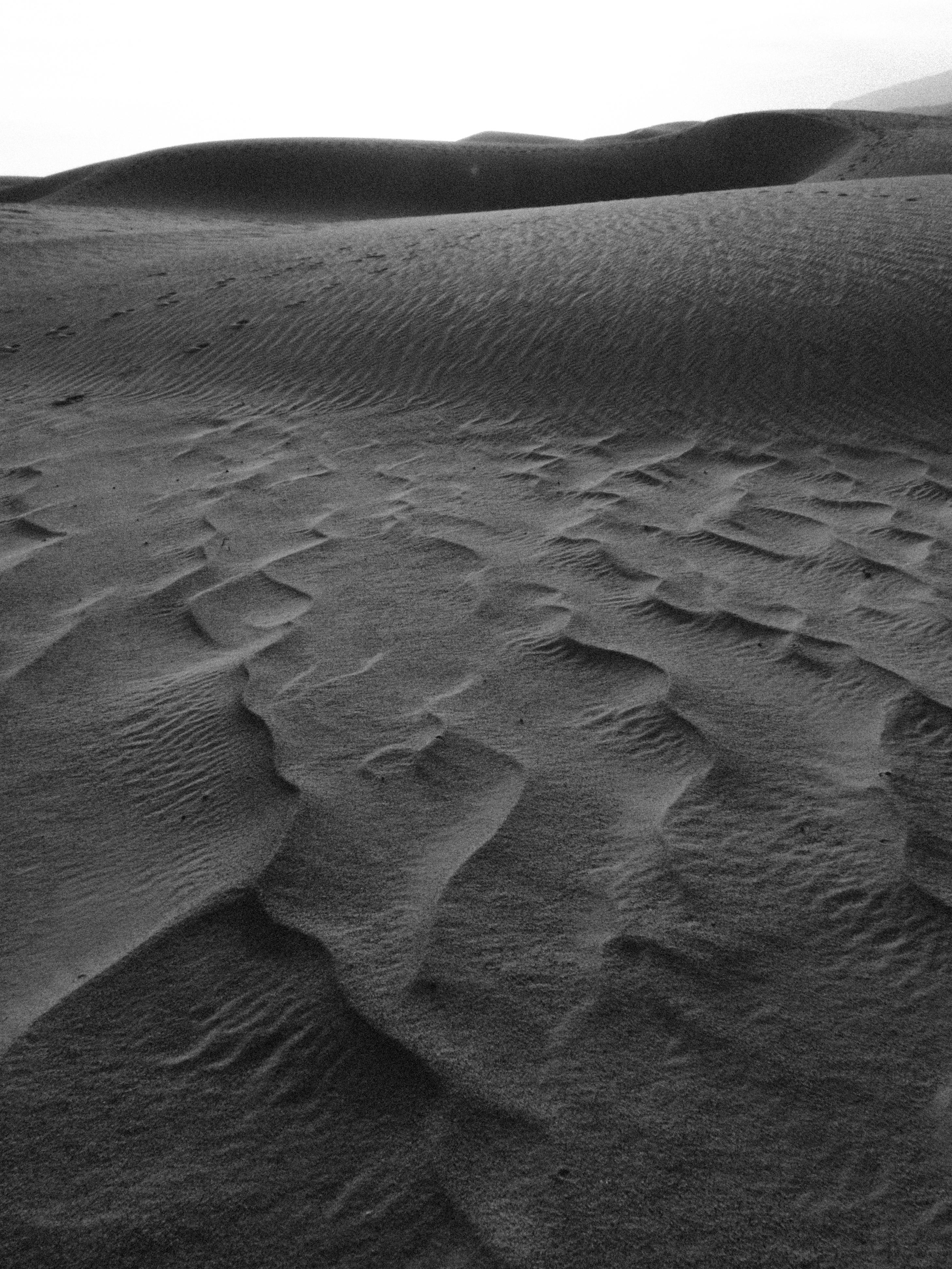 2915x3886 Black Sand Dunes Photo, Download The BEST Free Black Sand Dunes & HD Image